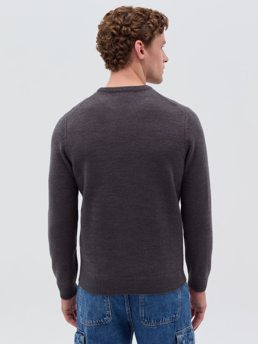 Round neck pullover_2