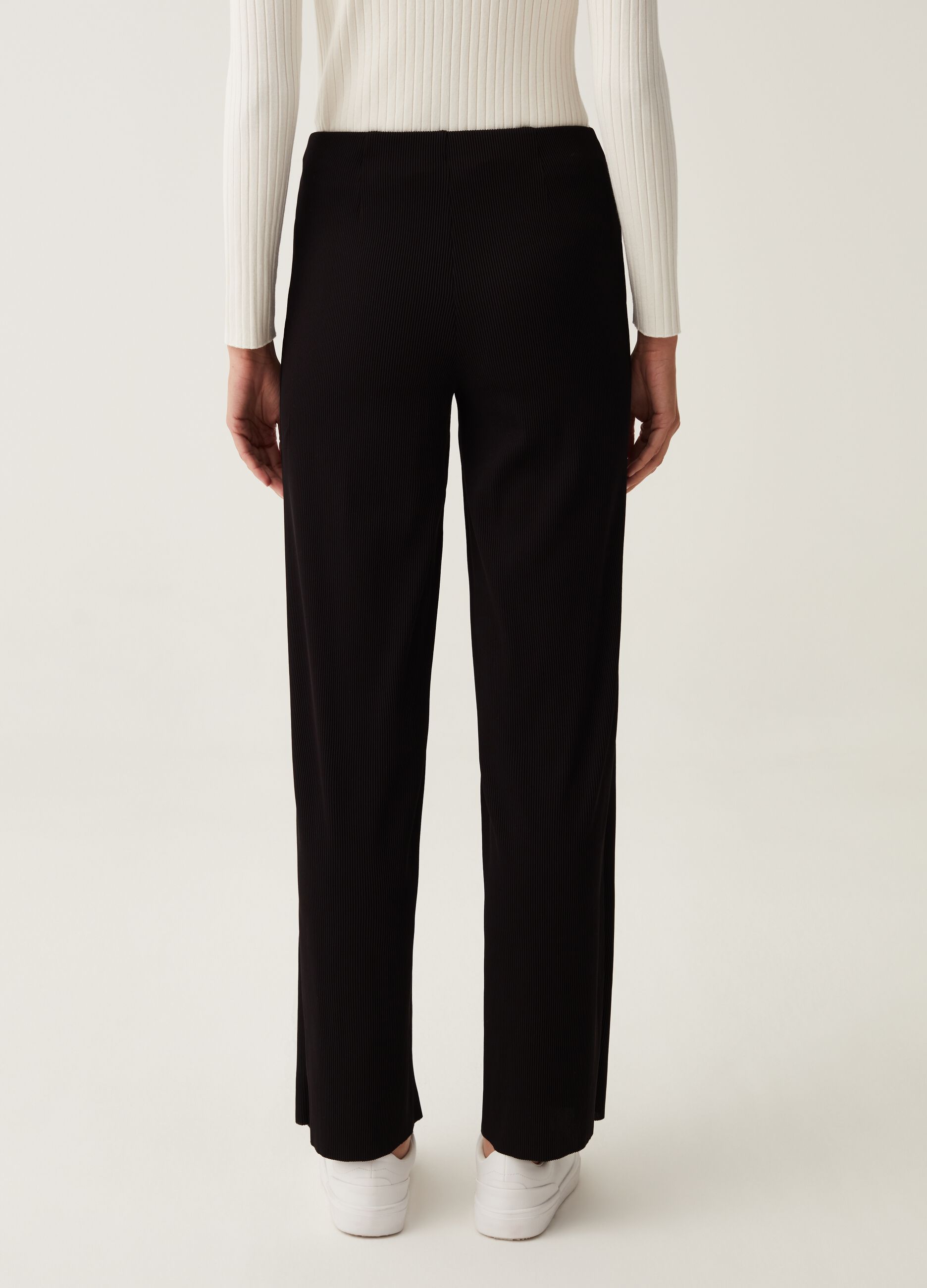 Wide-leg trousers in corduroy