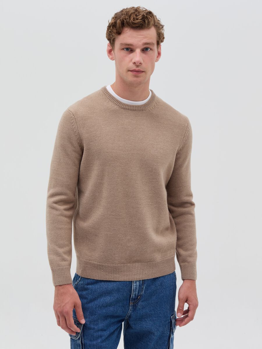 Round neck pullover_1