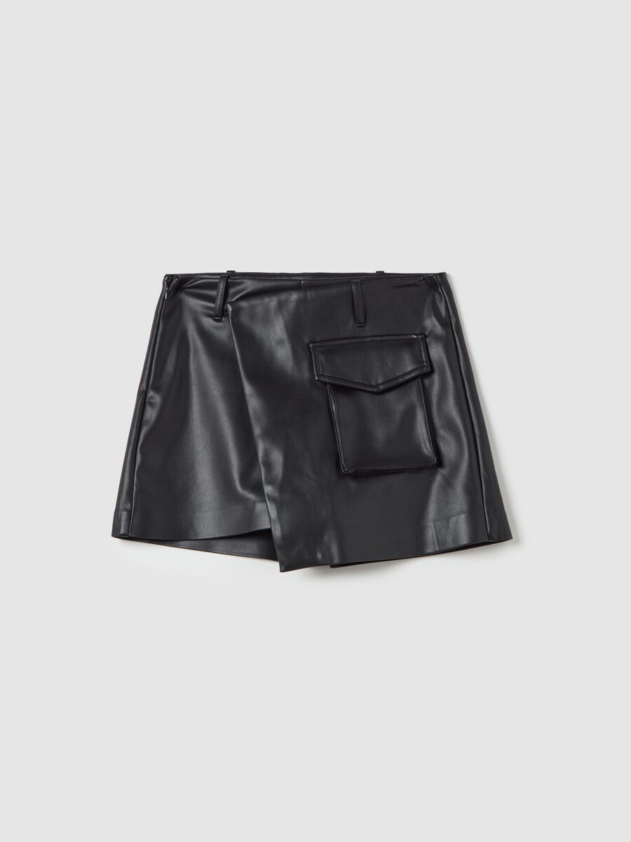 Glossy-effect skort with pockets_0