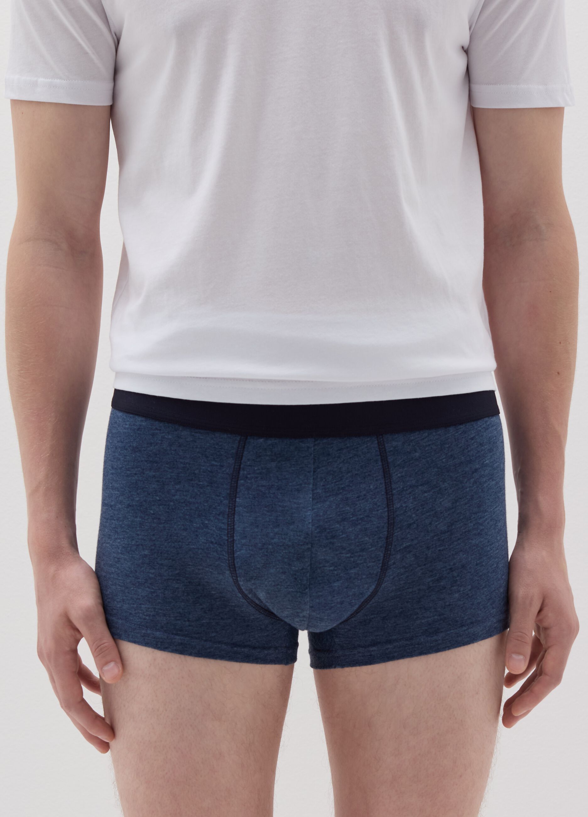 Five-pack solid colour boxer shorts in organic cotton