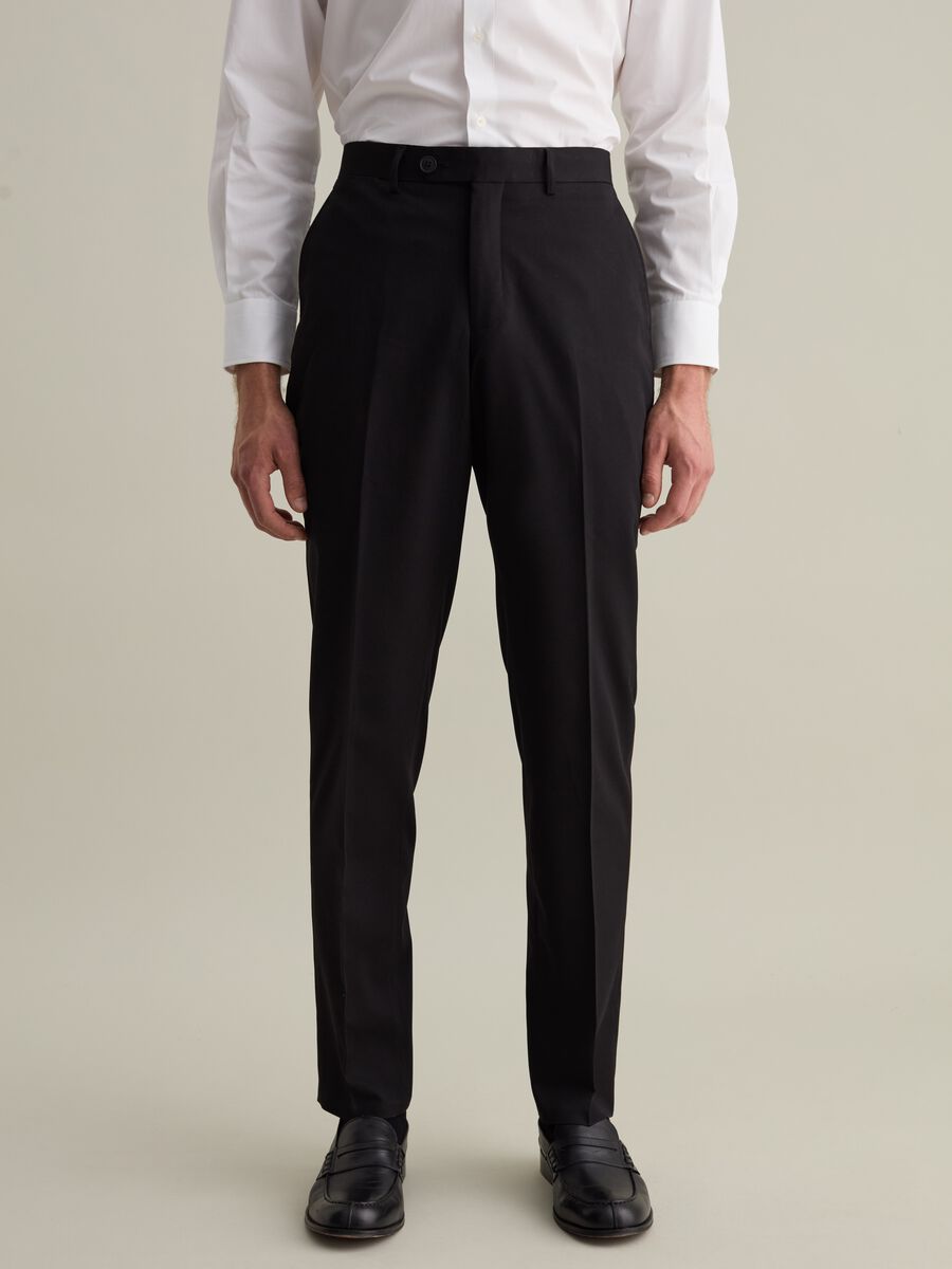 Slim-fit trousers in stretch twill_3