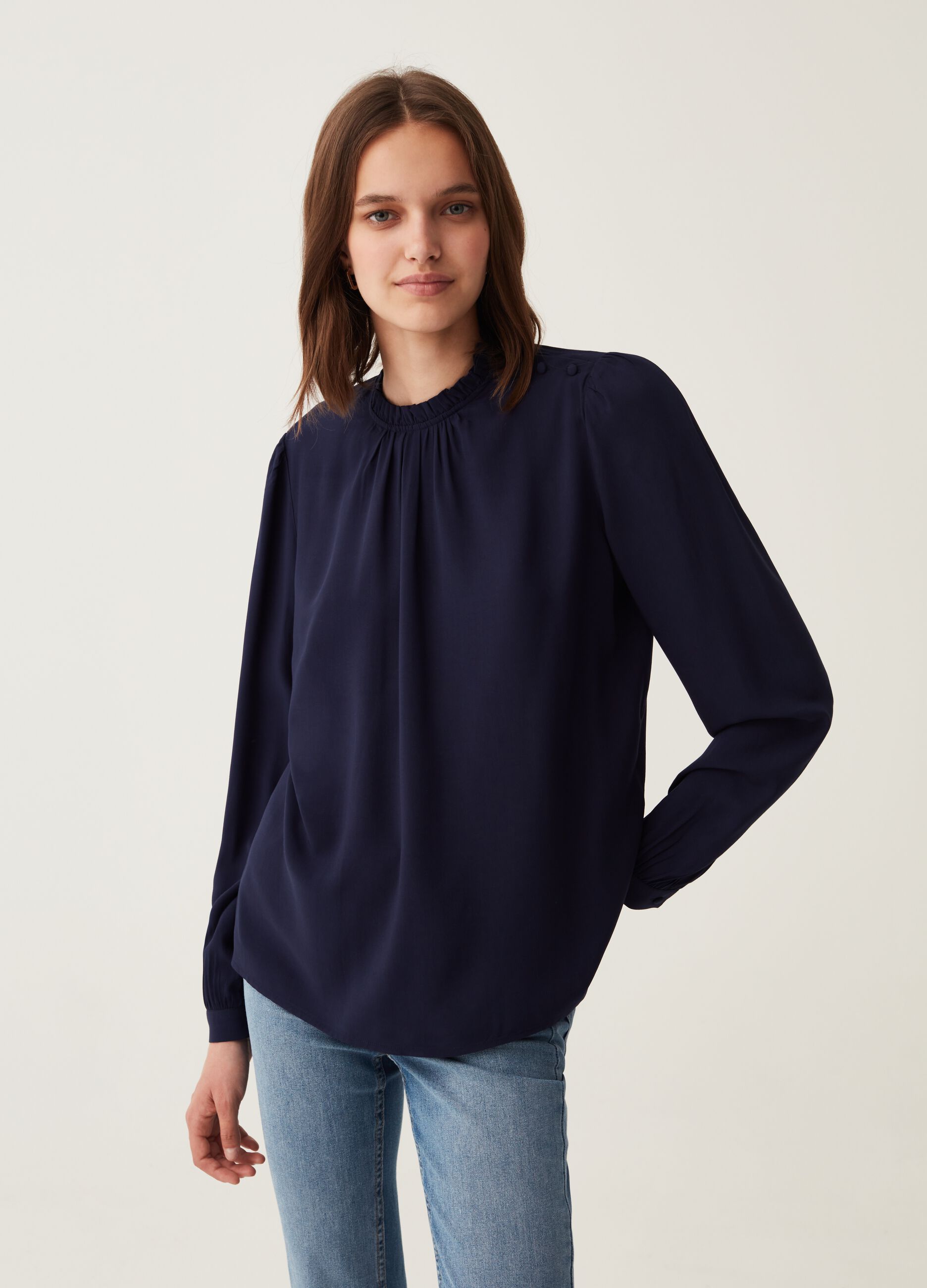 Long-sleeved blouse in viscose