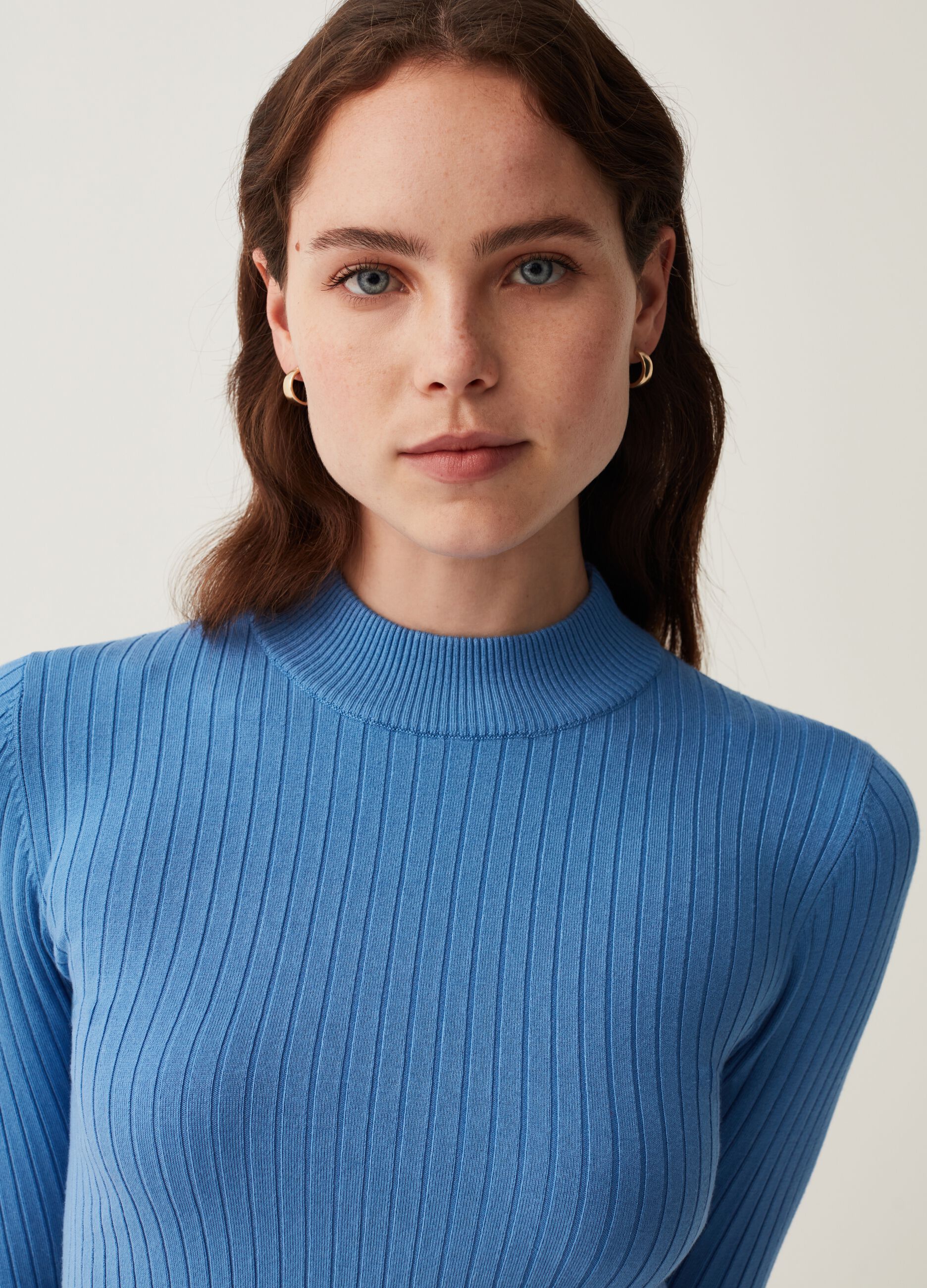 Mock neck pullover with flat ribbing