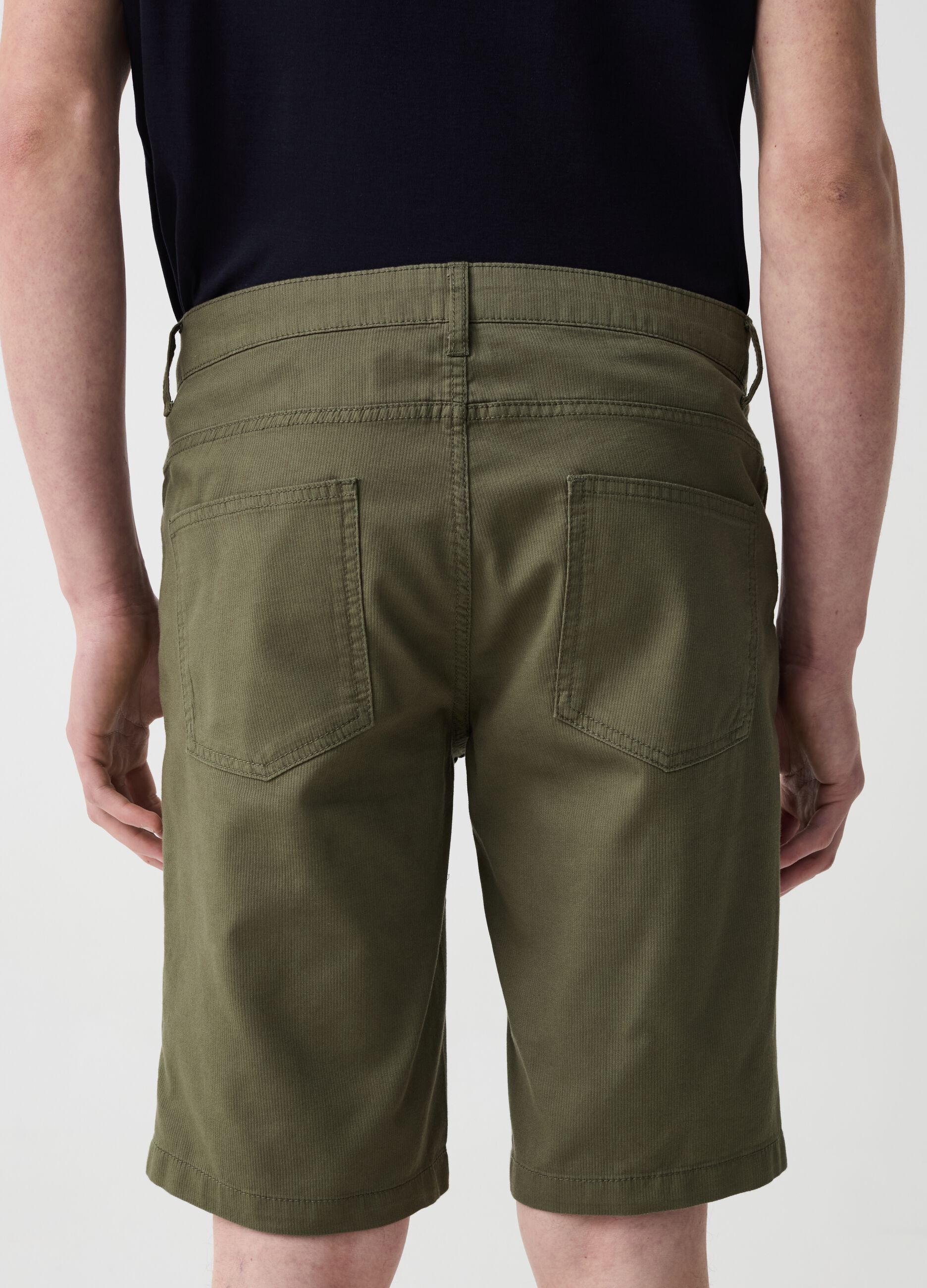 Five-pocket Bermuda shorts in stretch twill