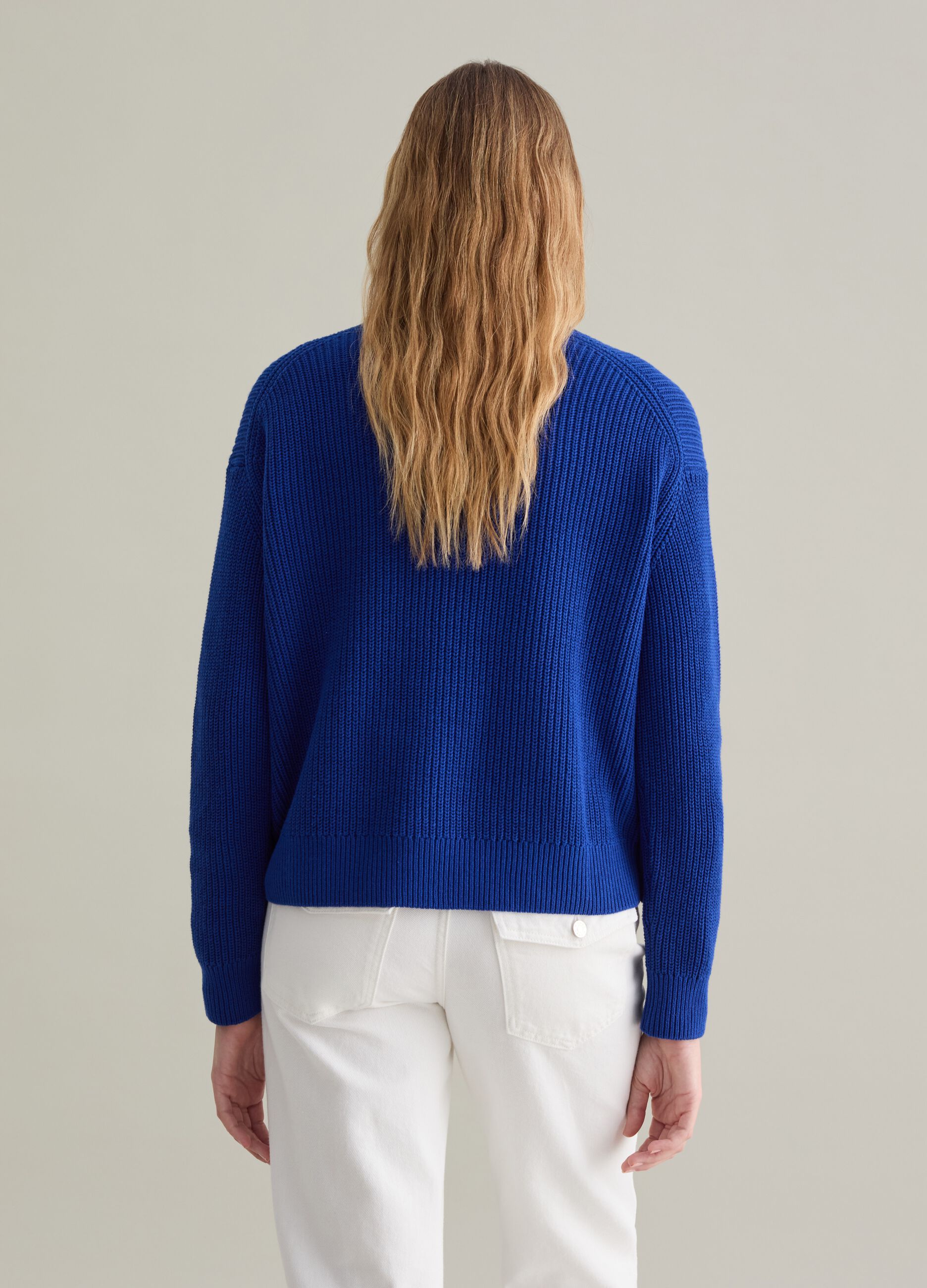 Ribbed pullover with buttons