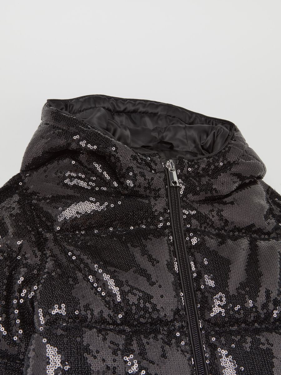 Down jacket with hood and sequins_3