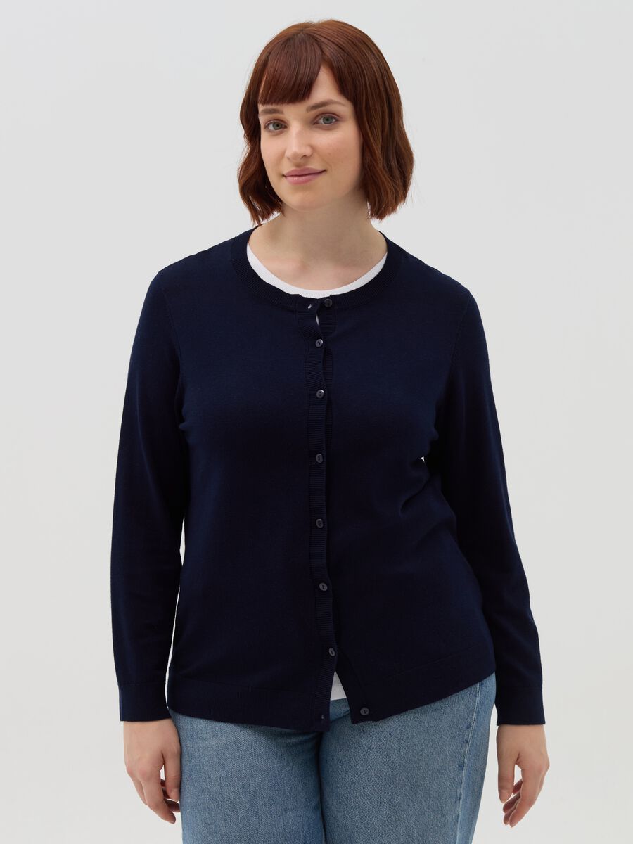 Curvy cardigan with round neckline_1