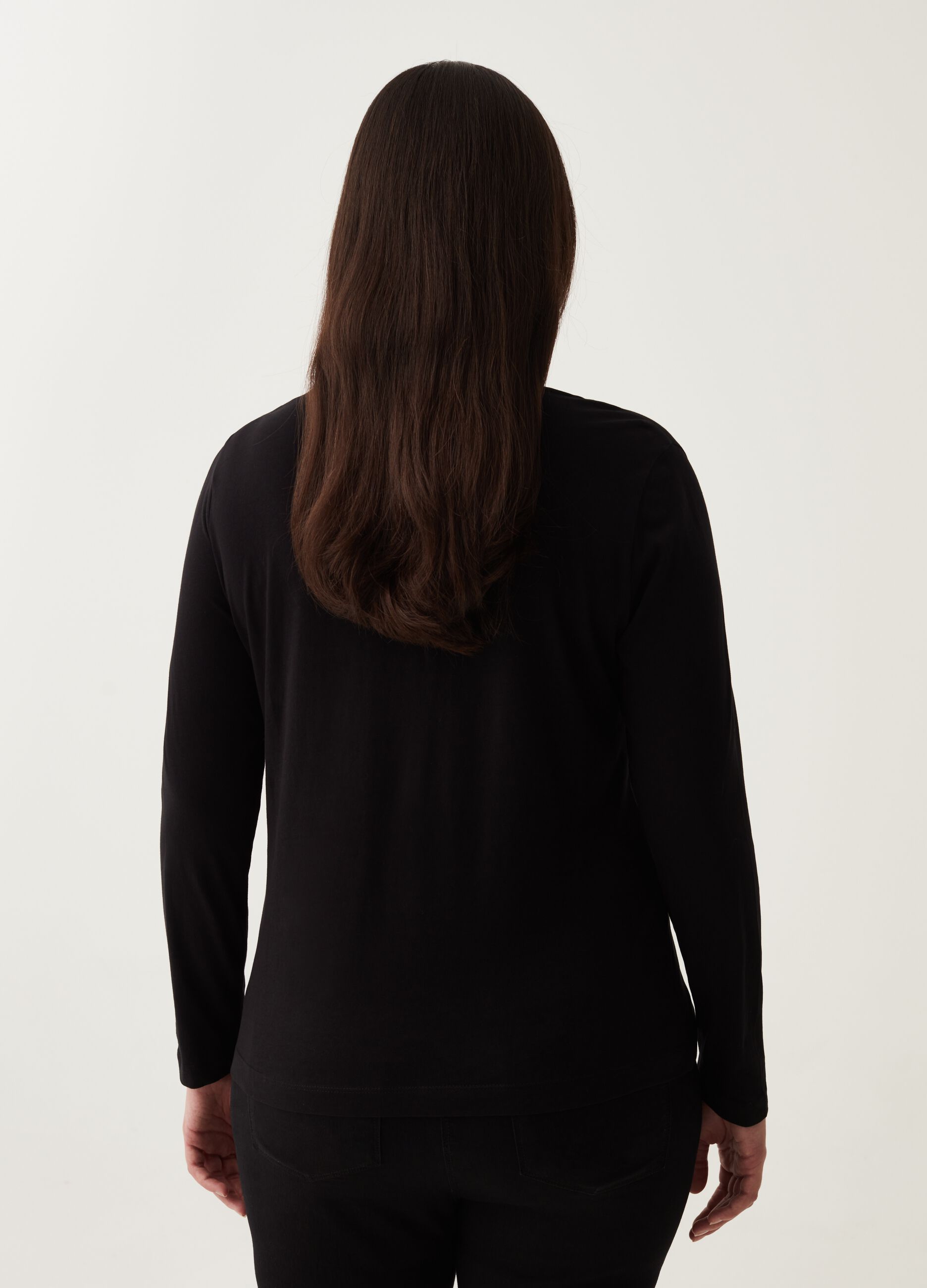 Curvy long-sleeved T-shirt with laces