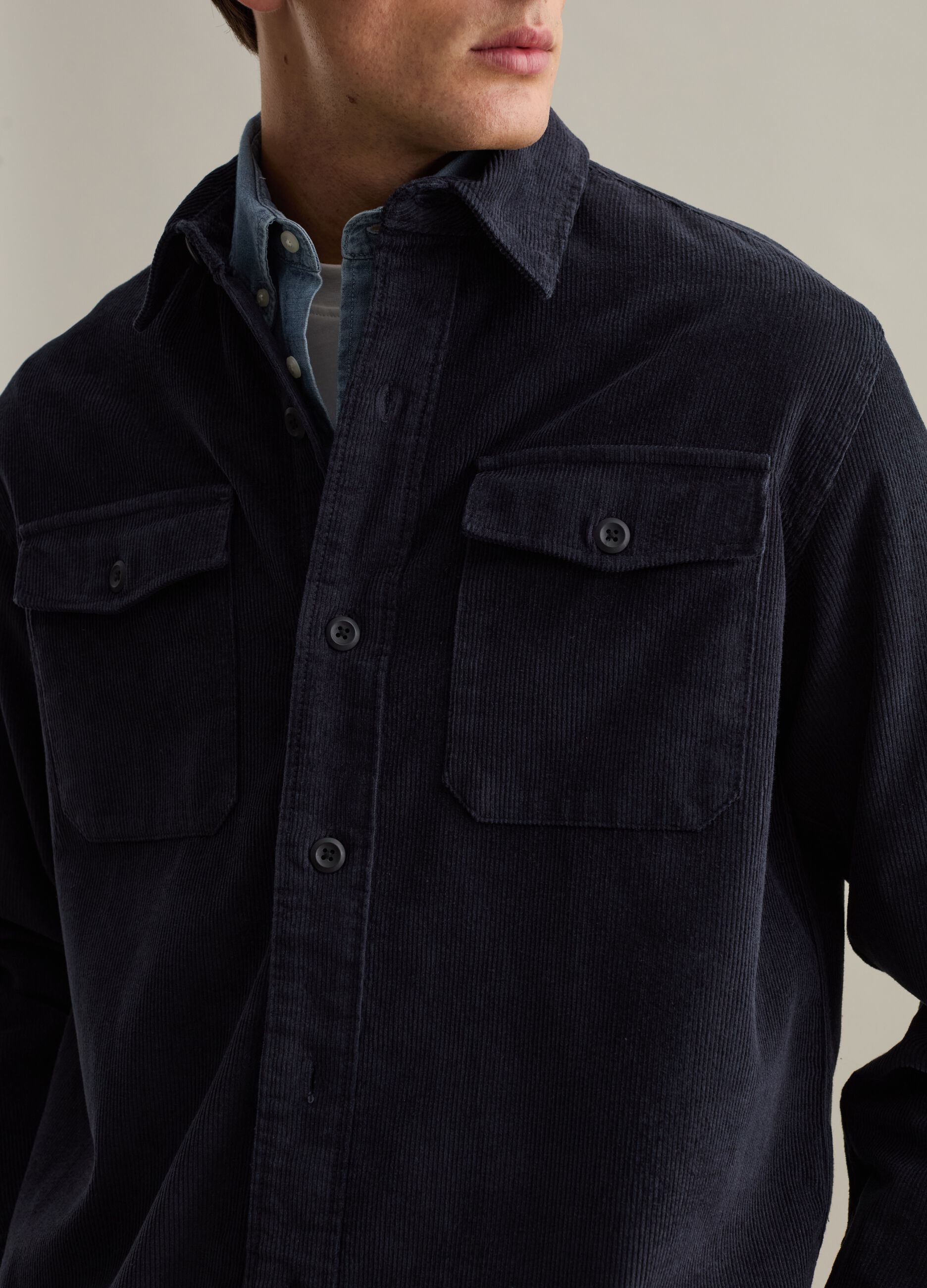 Corduroy shirt with pockets