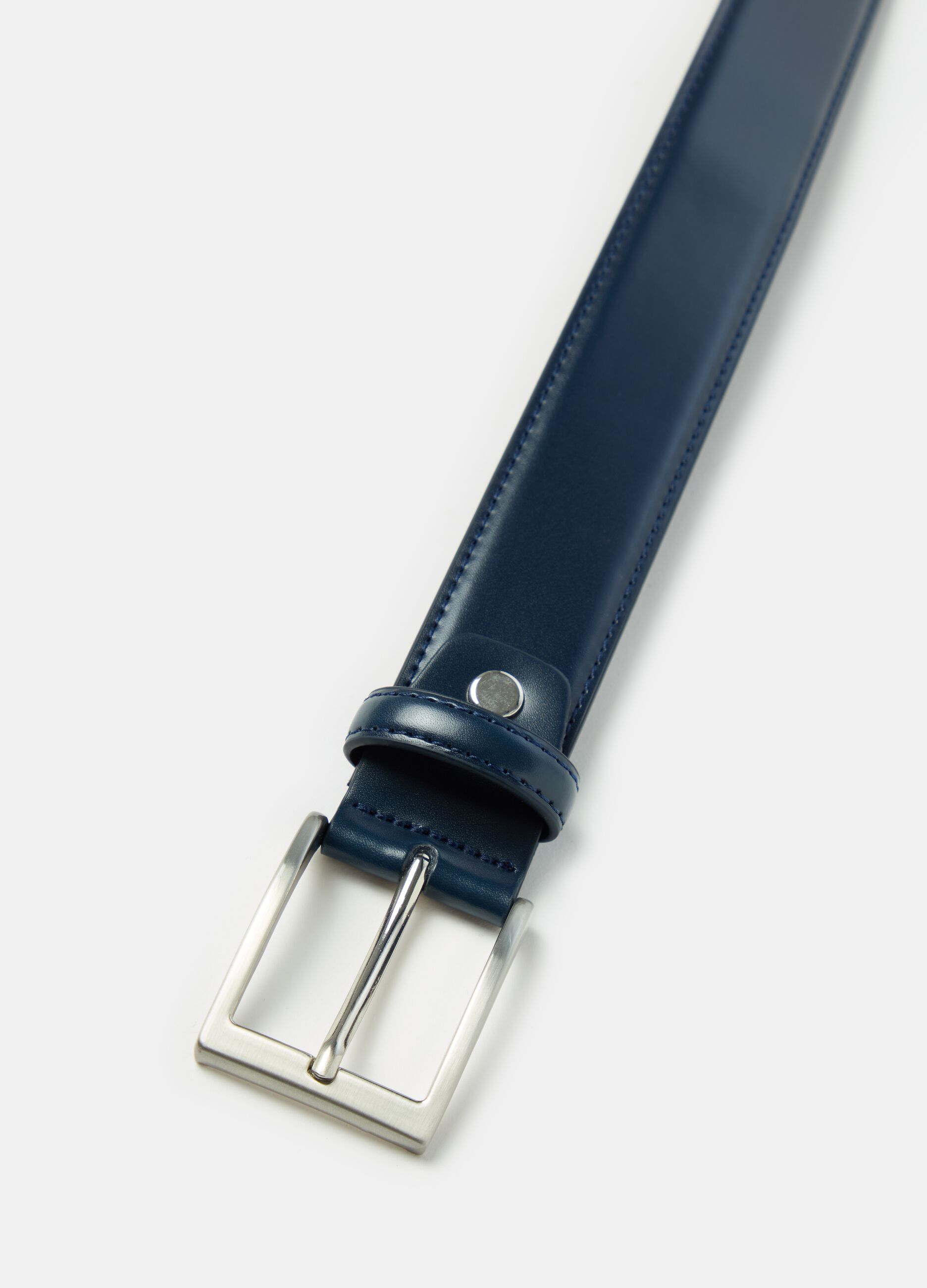 Leather belt with square buckle