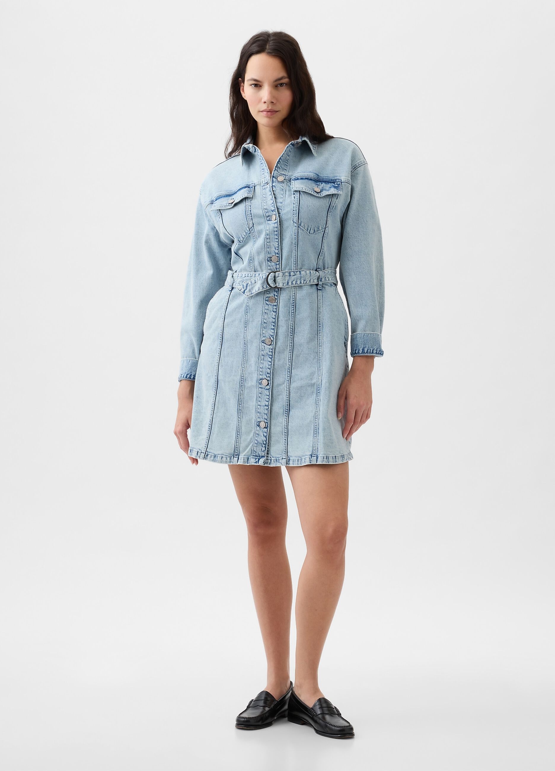 Short shirt dress in denim with belt