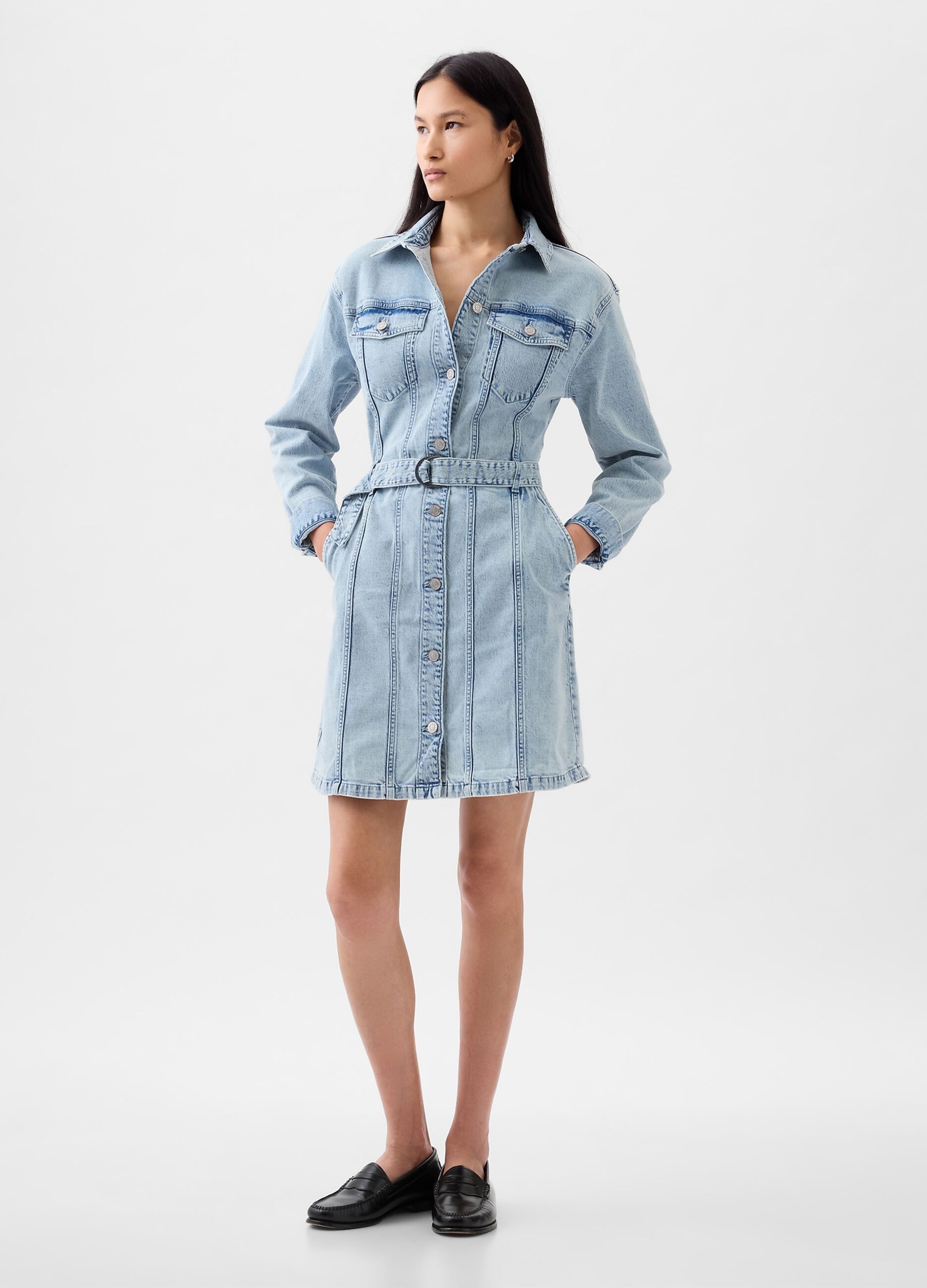 Short shirt dress in denim with belt