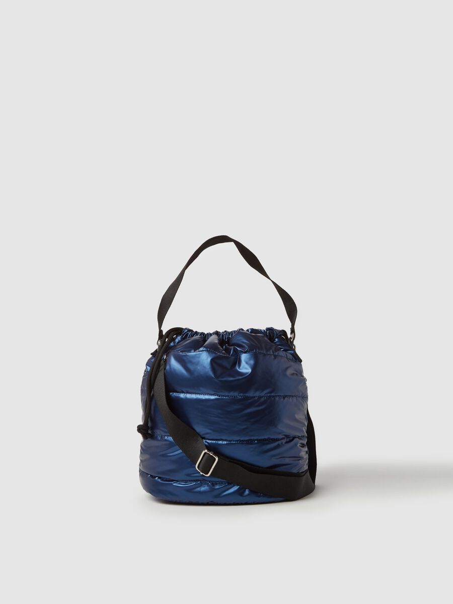 Metallic-effect quilted bucket bag_0