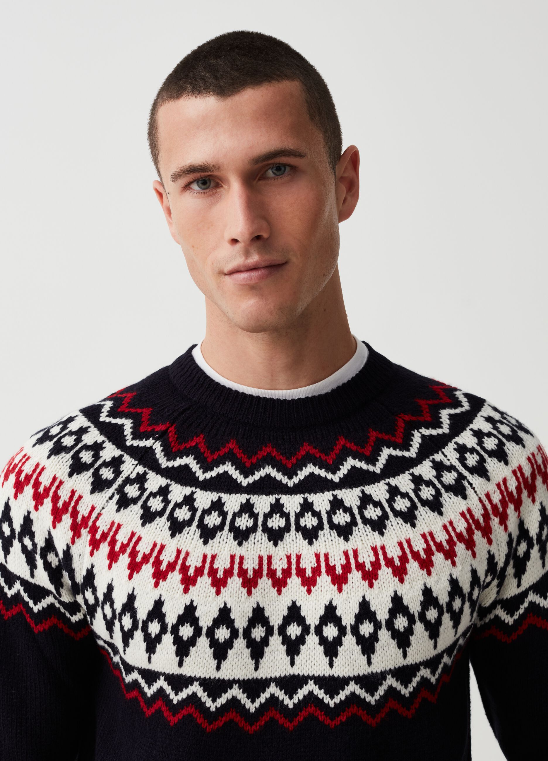 Pullover with jacquard Ikat motif