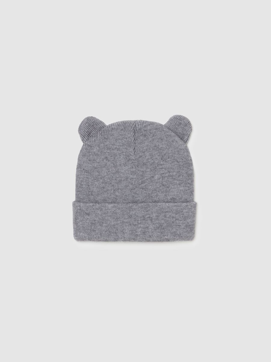 Knitted hat with ears_0