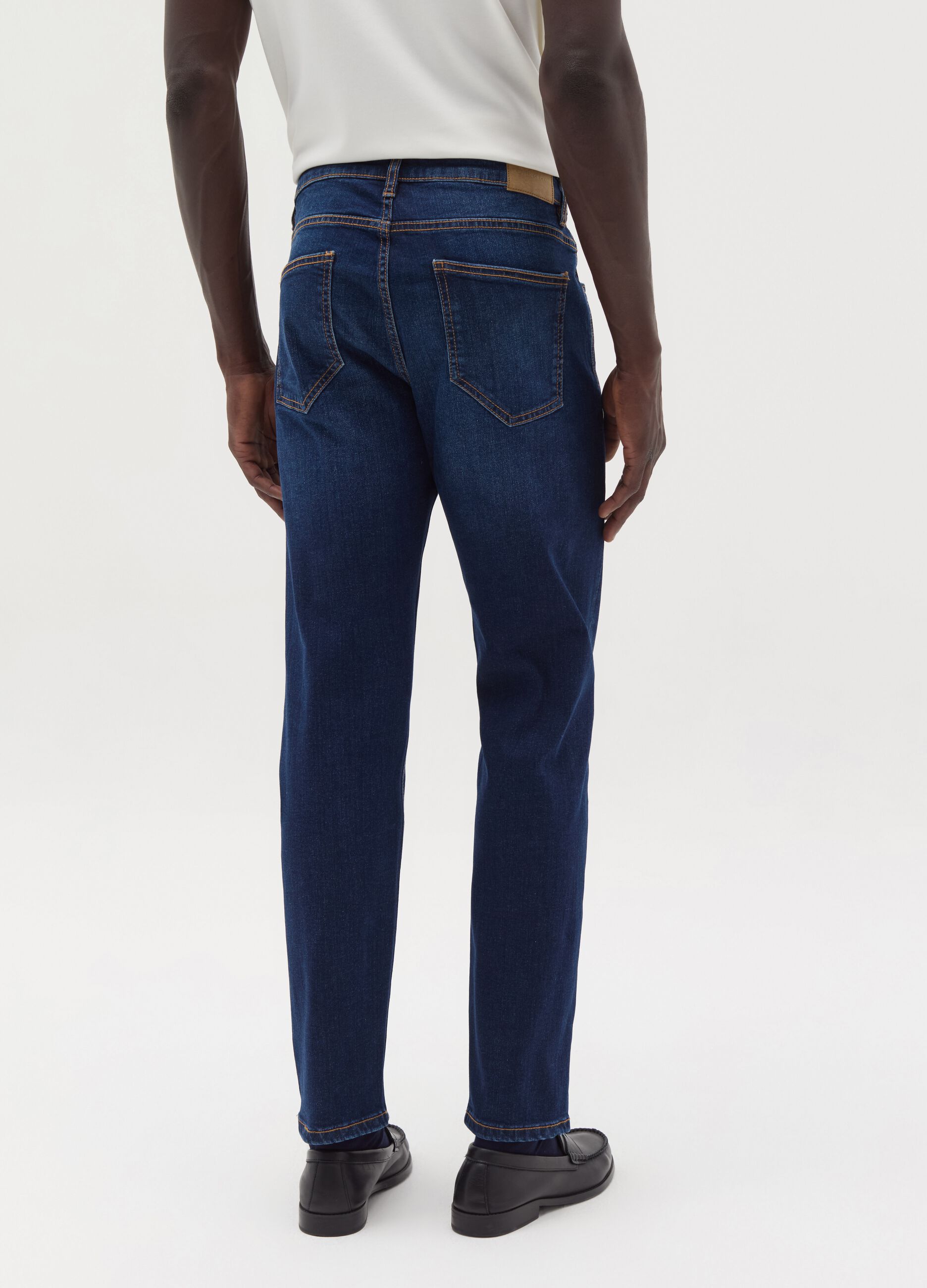 Slim-fit jeans with five pockets