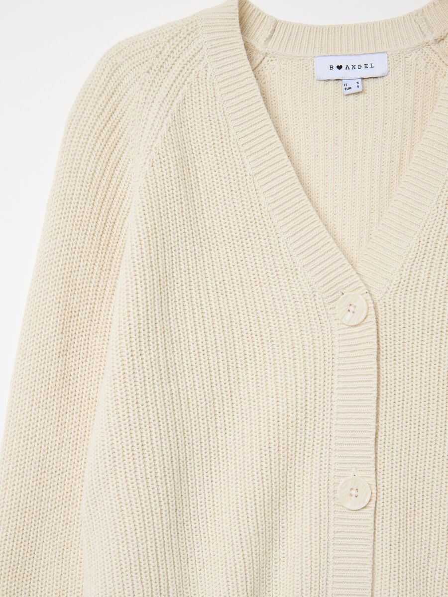 Ribbed cardigan with V neck_5