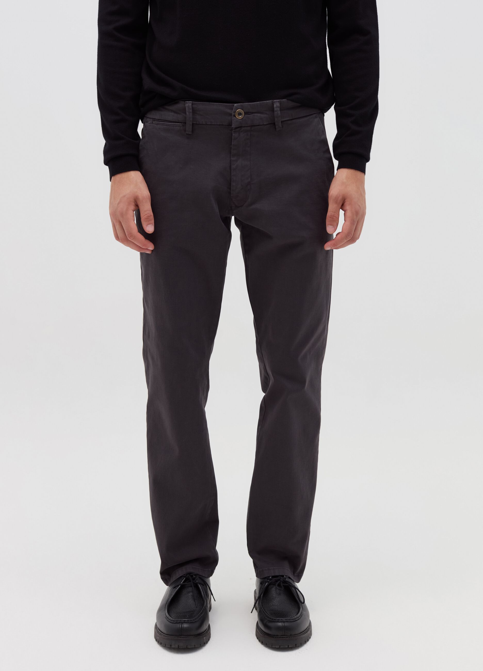 Pantalone chino regular fit in cotone stretch