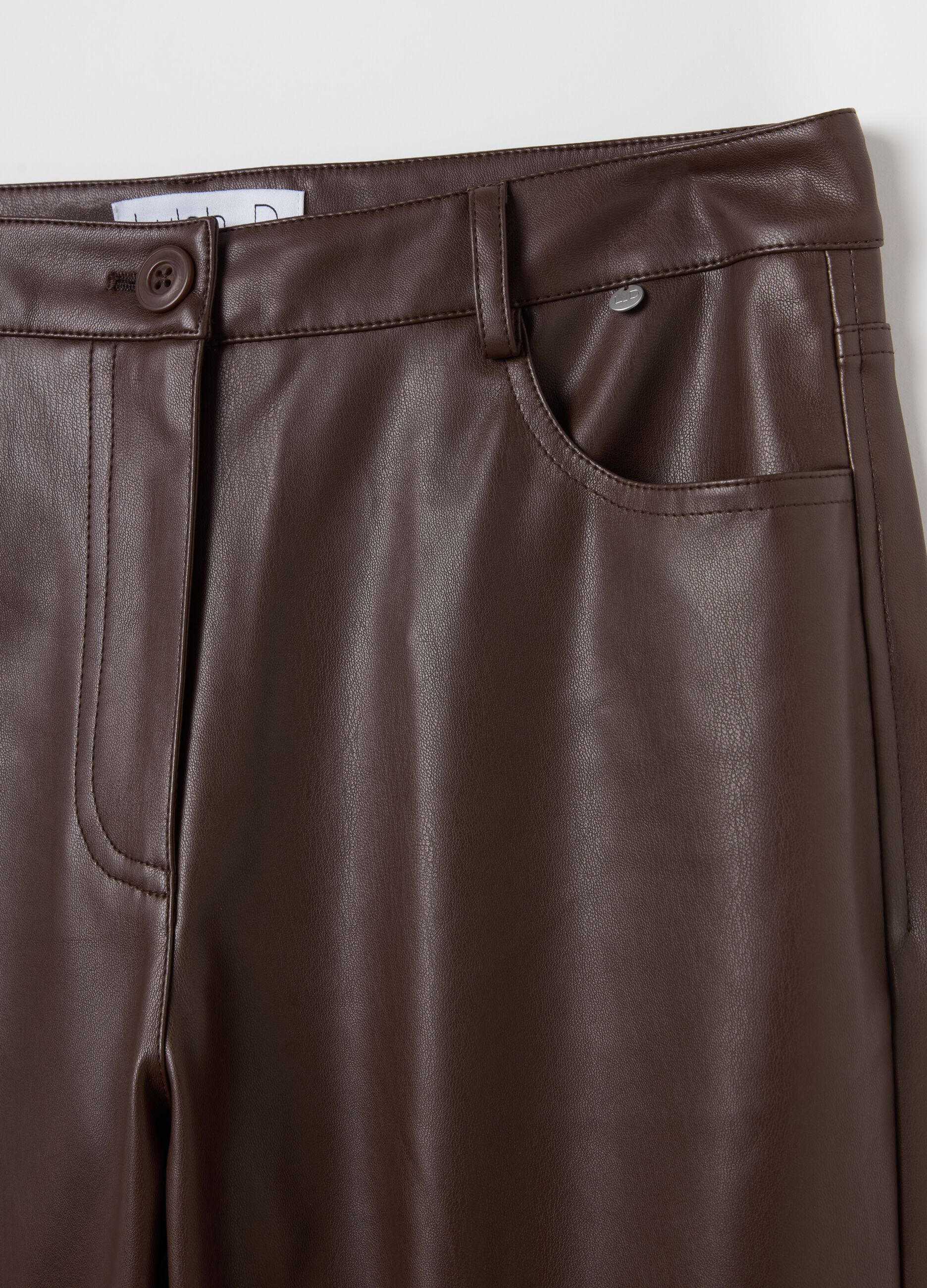 Pantalone cinque tasche effetto lucido