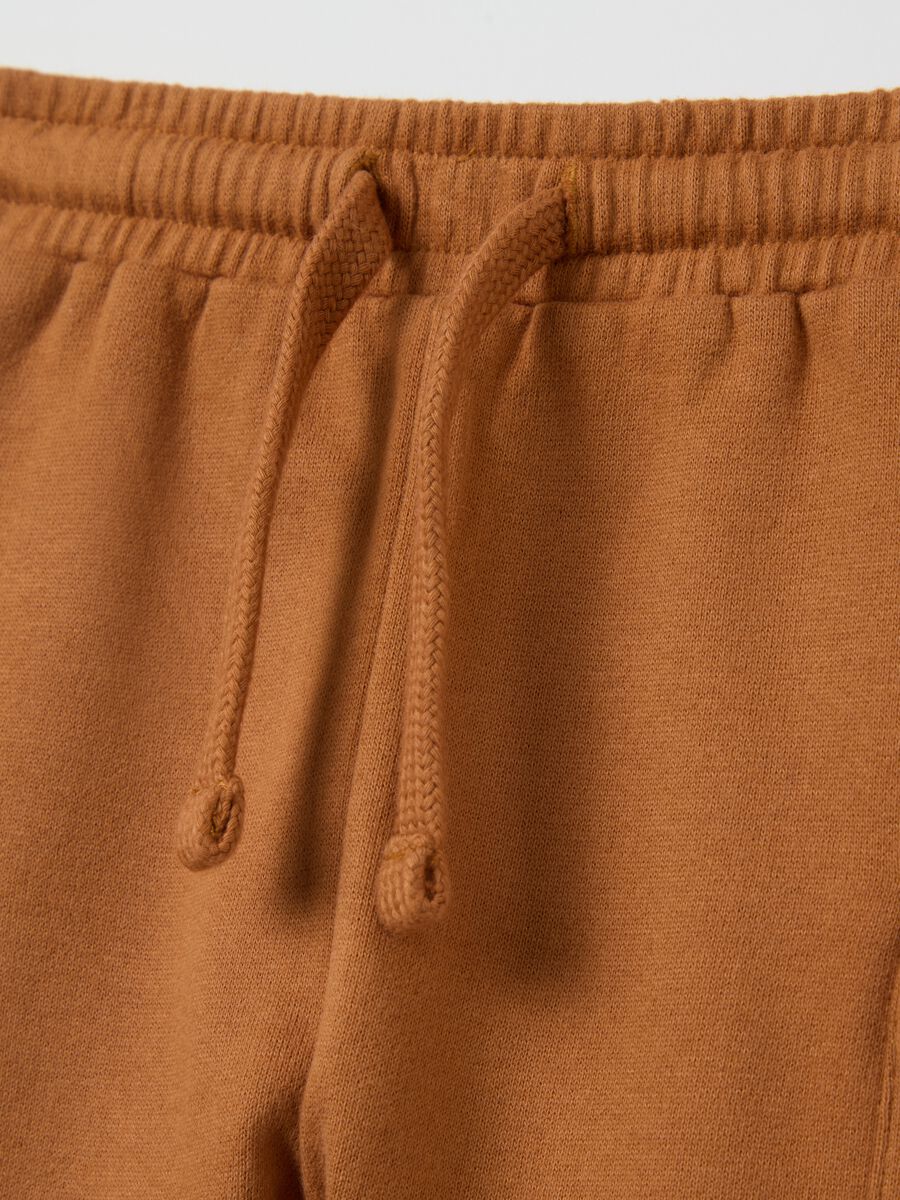 Fleece joggers with pockets and drawstring_2