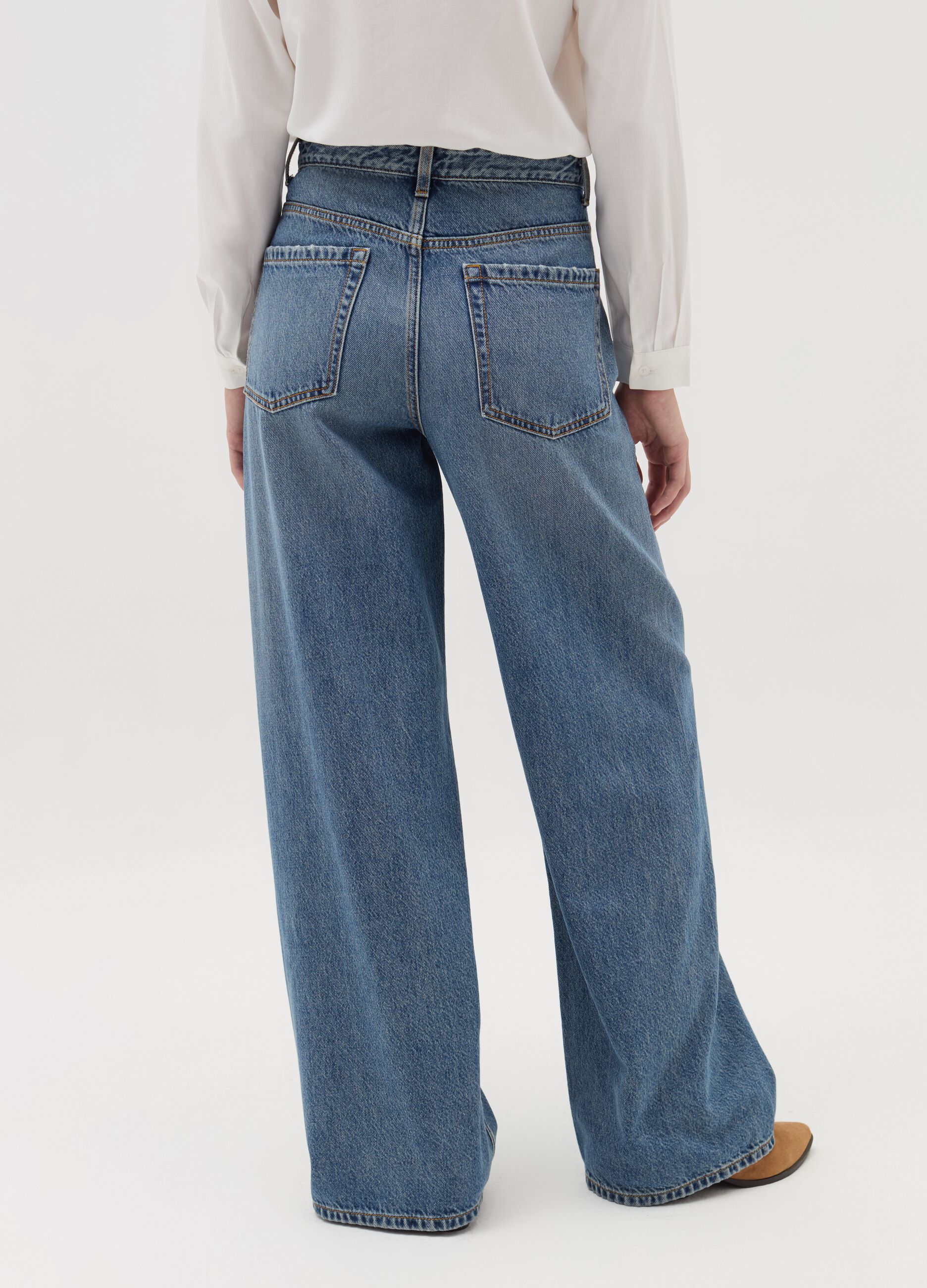 Wide-leg jeans with five pockets