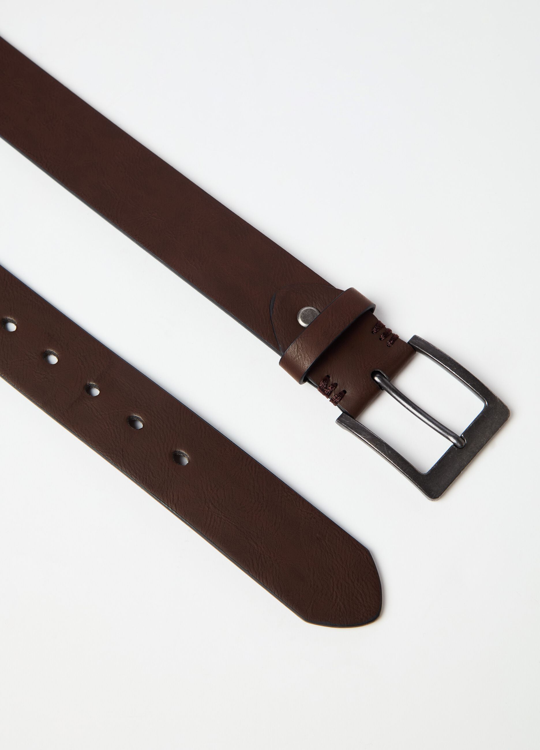 Textured-effect belt with vintage buckle