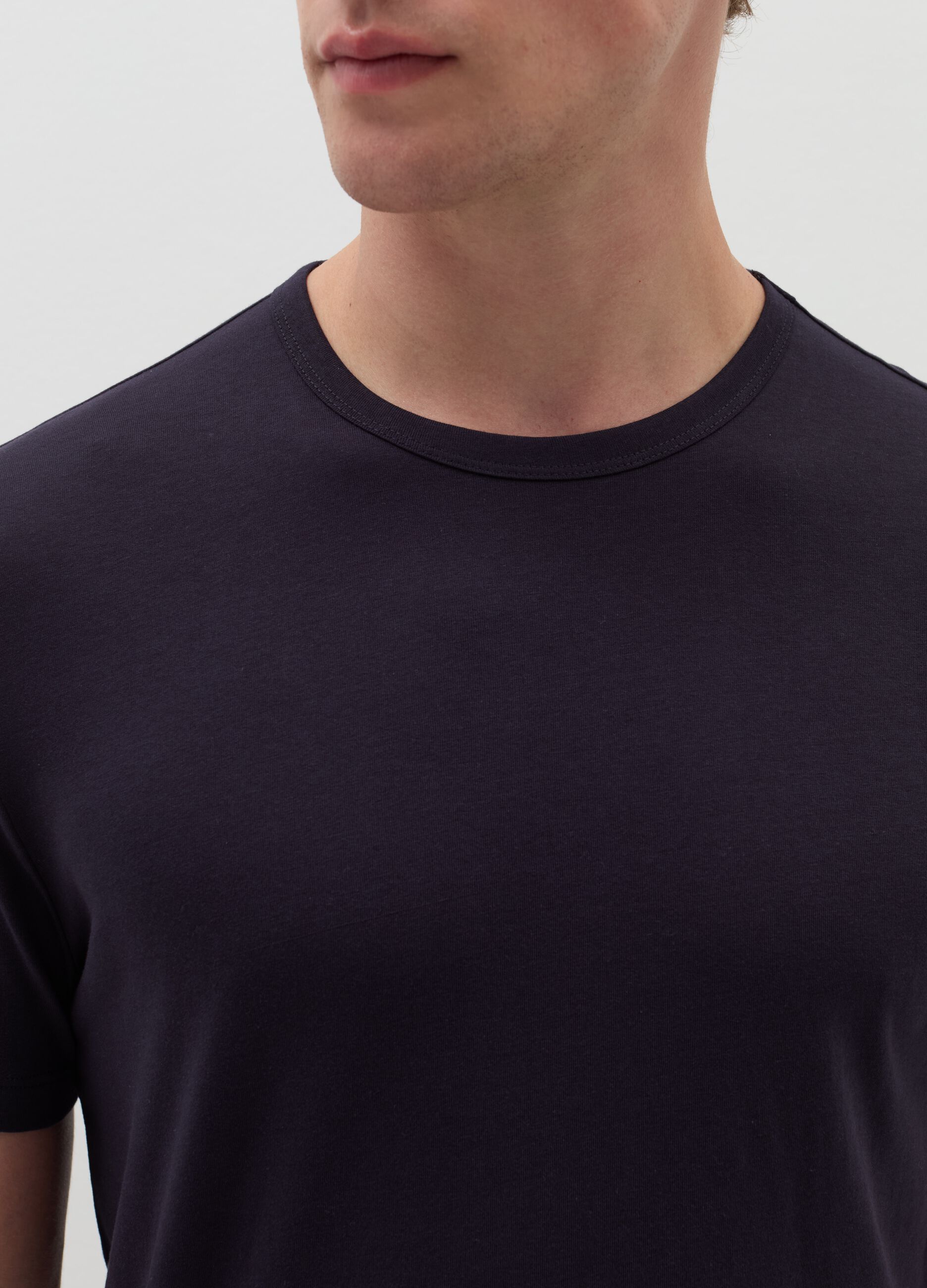 Two-pack undershirts with round neck in jersey