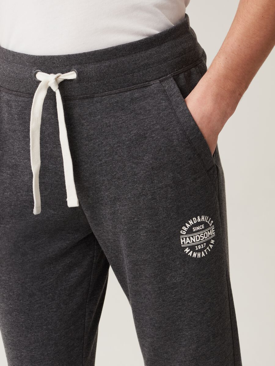 Joggers with Grand & Hills logo print_3
