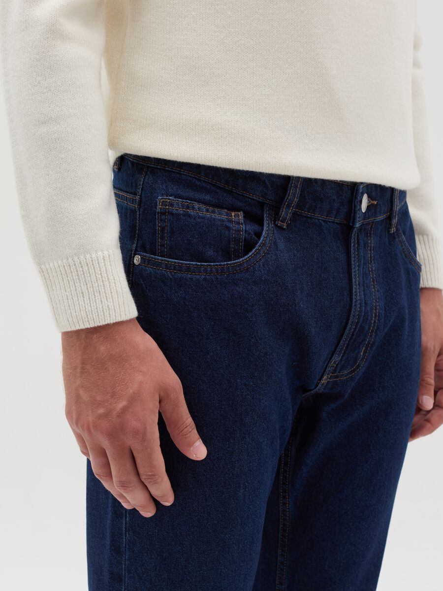 Regular-fit jeans with five pockets_3