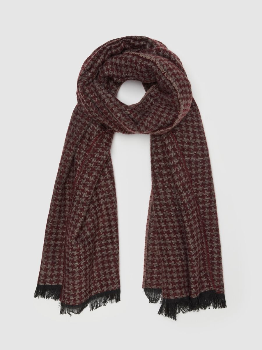 Fringed houndstooth scarf_0