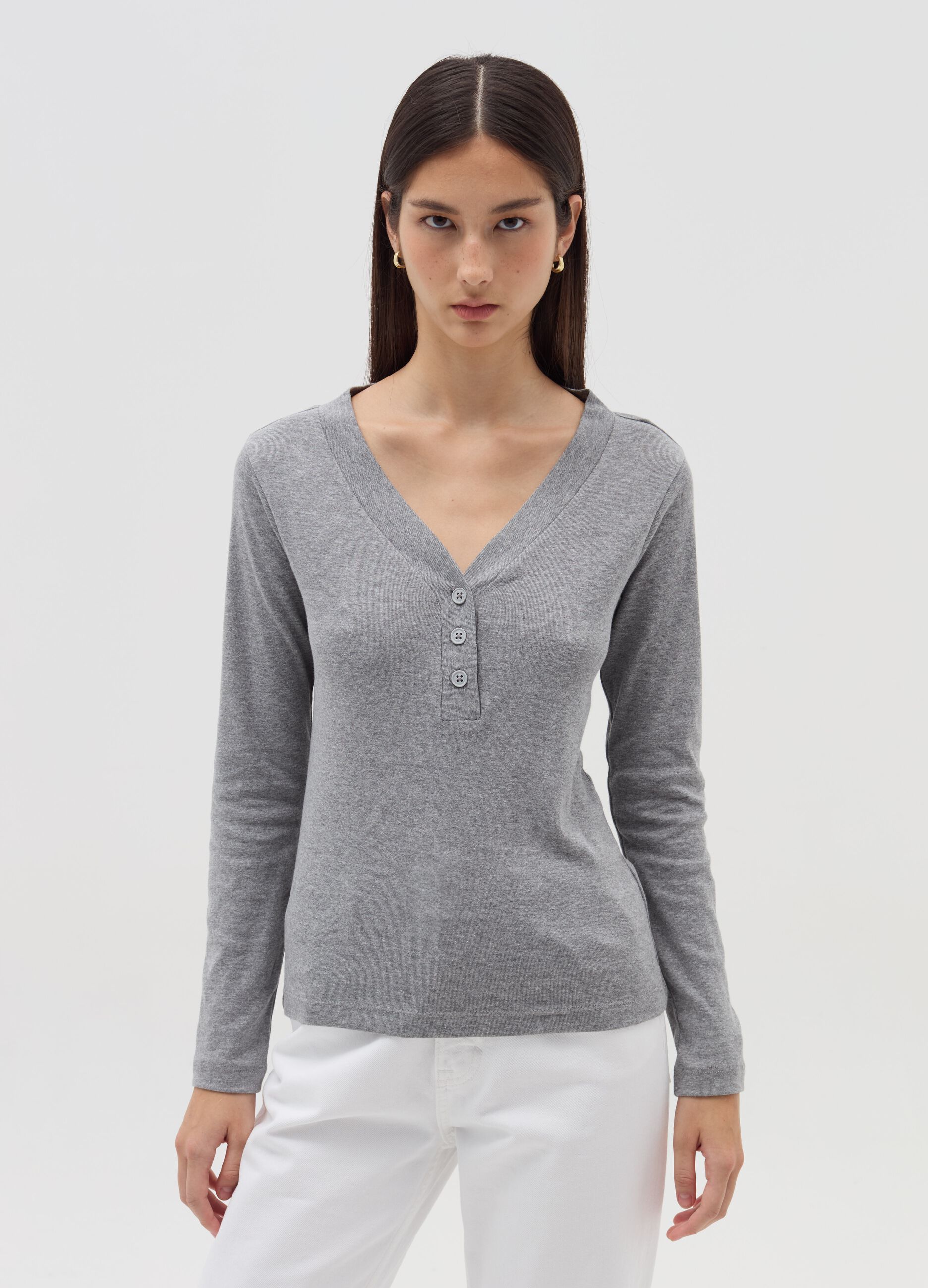 Long-sleeved T-shirt with granddad neckline