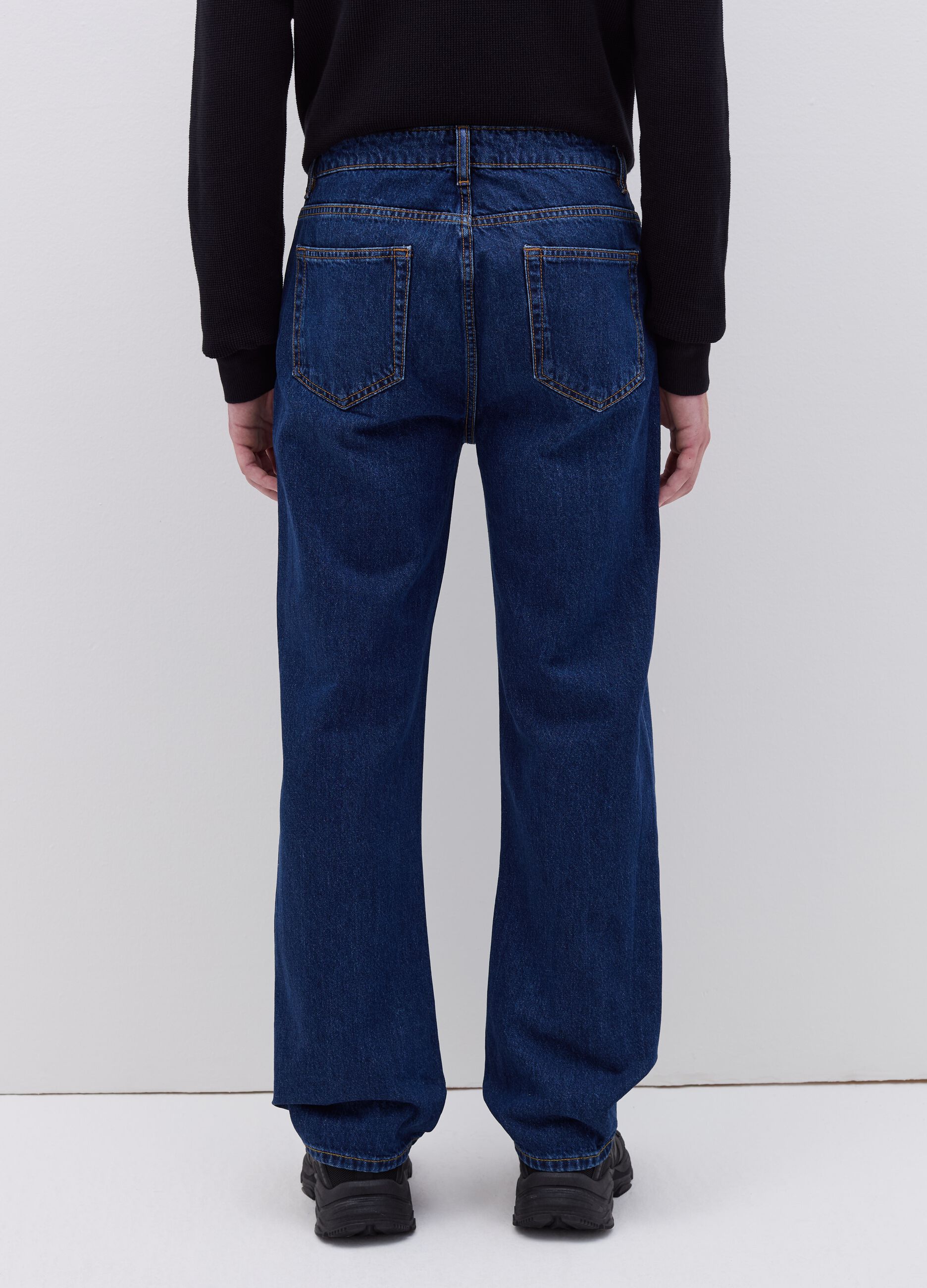 Five-pocket,straight-fit jeans