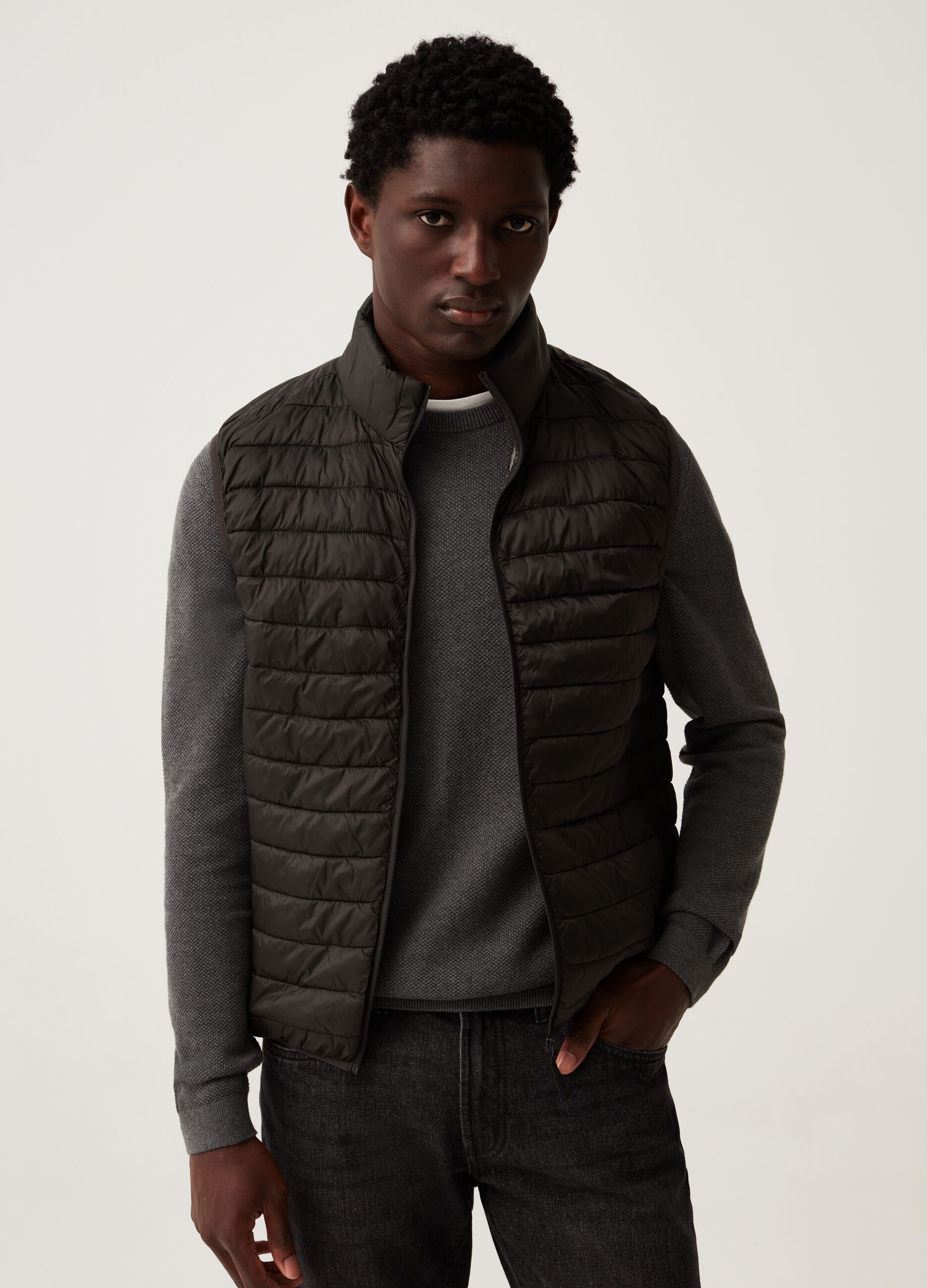 Reiss Brave - Hybrid Zip Through Quilted Jumper in Charcoal, Mens