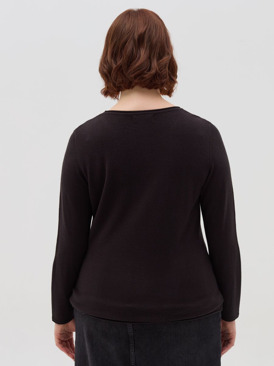 Curvy long-sleeved top_3