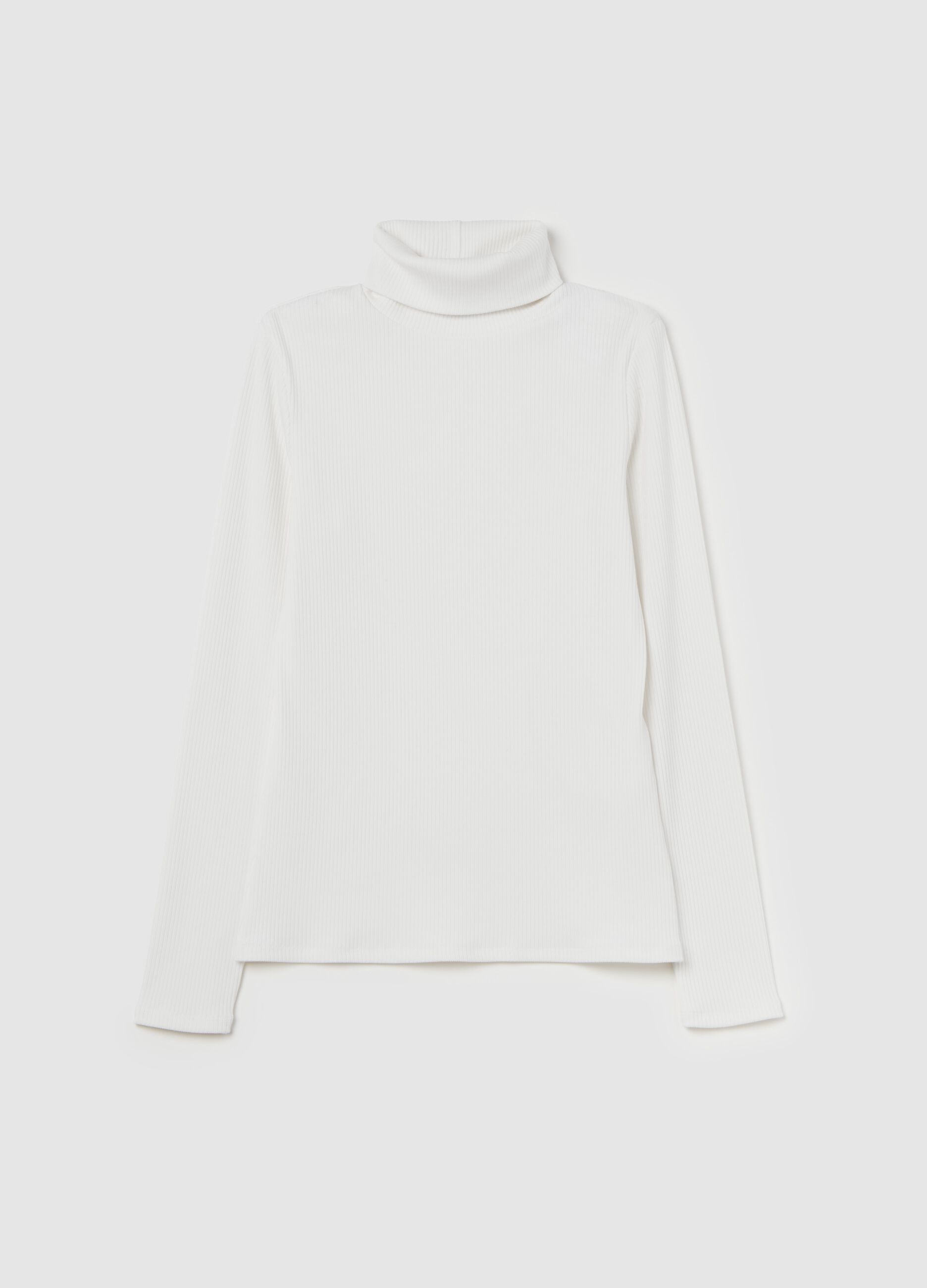 Contemporary flat-ribbed turtleneck pullover