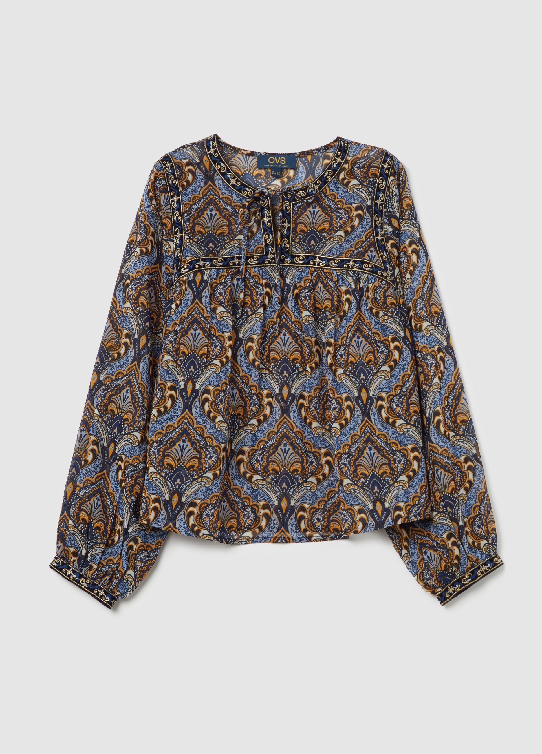 Blusa in fantasia paisley