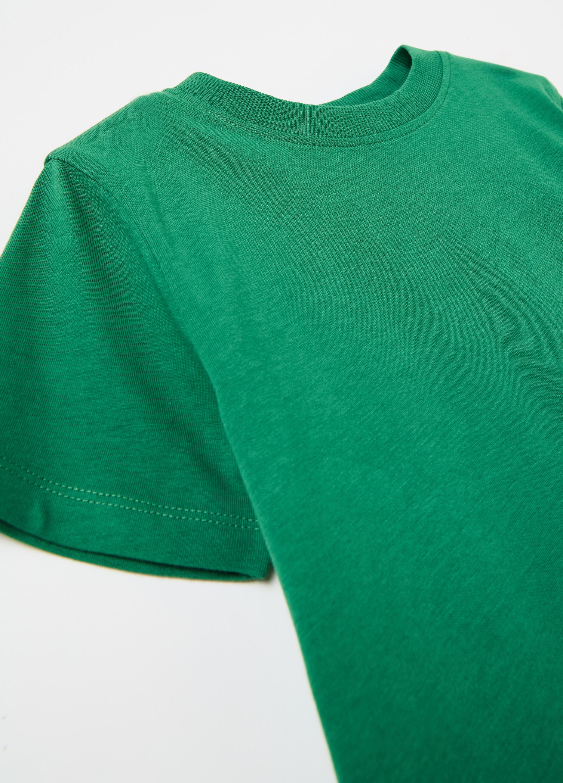 Solid colour T-shirt in organic cotton