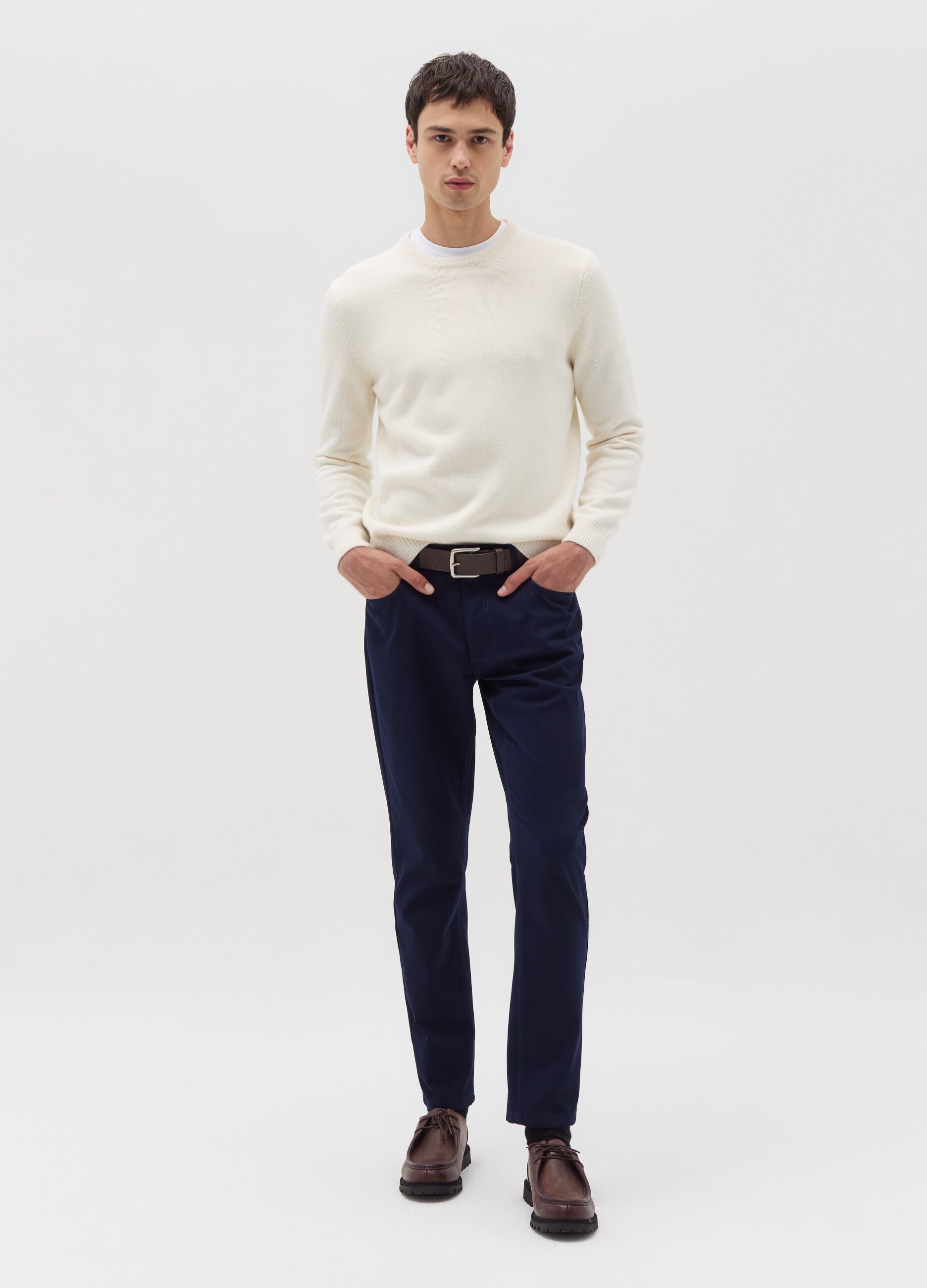 Slim-fit twill trousers with five pockets