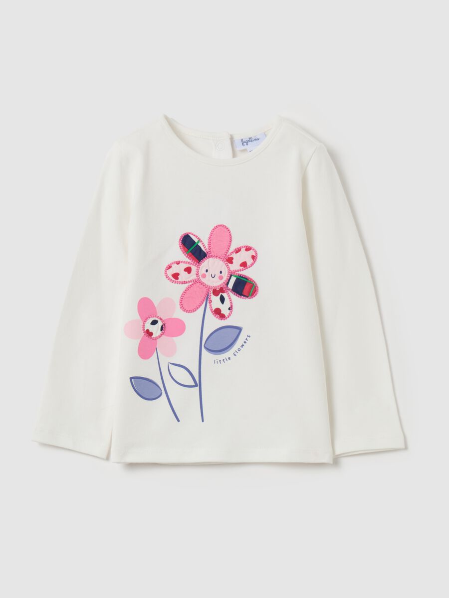 T-shirt with long sleeves and flowers patch_0