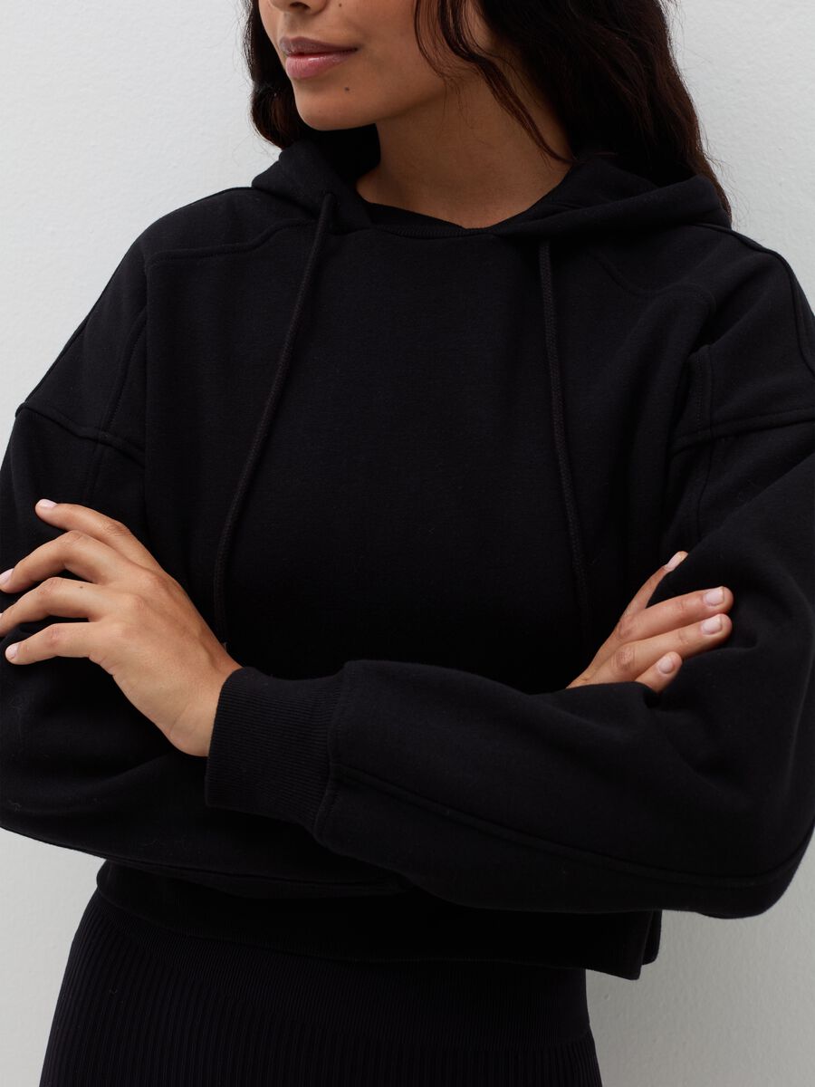 Crop sweatshirt with hood_3