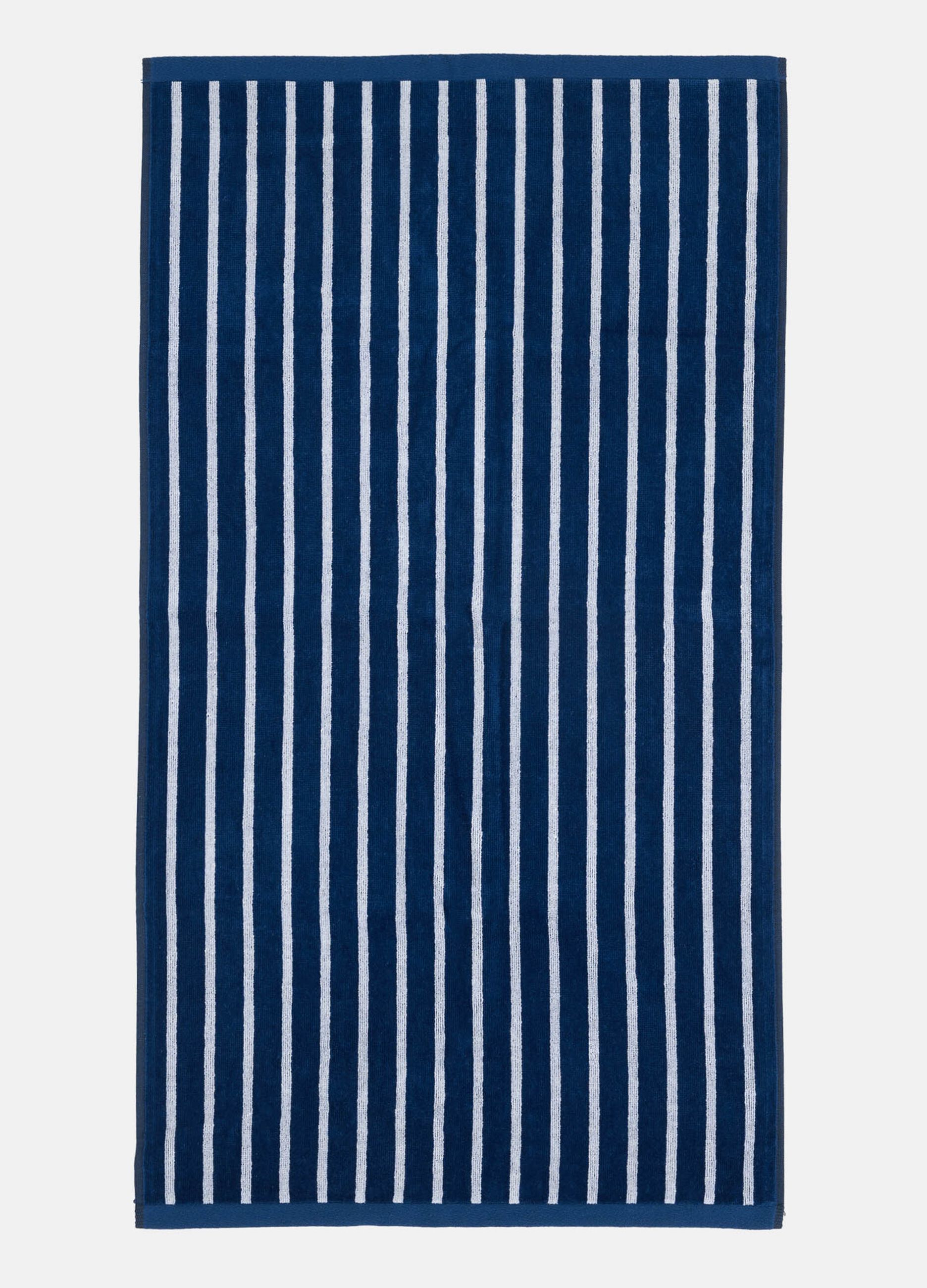 Towel in zero twist cotton