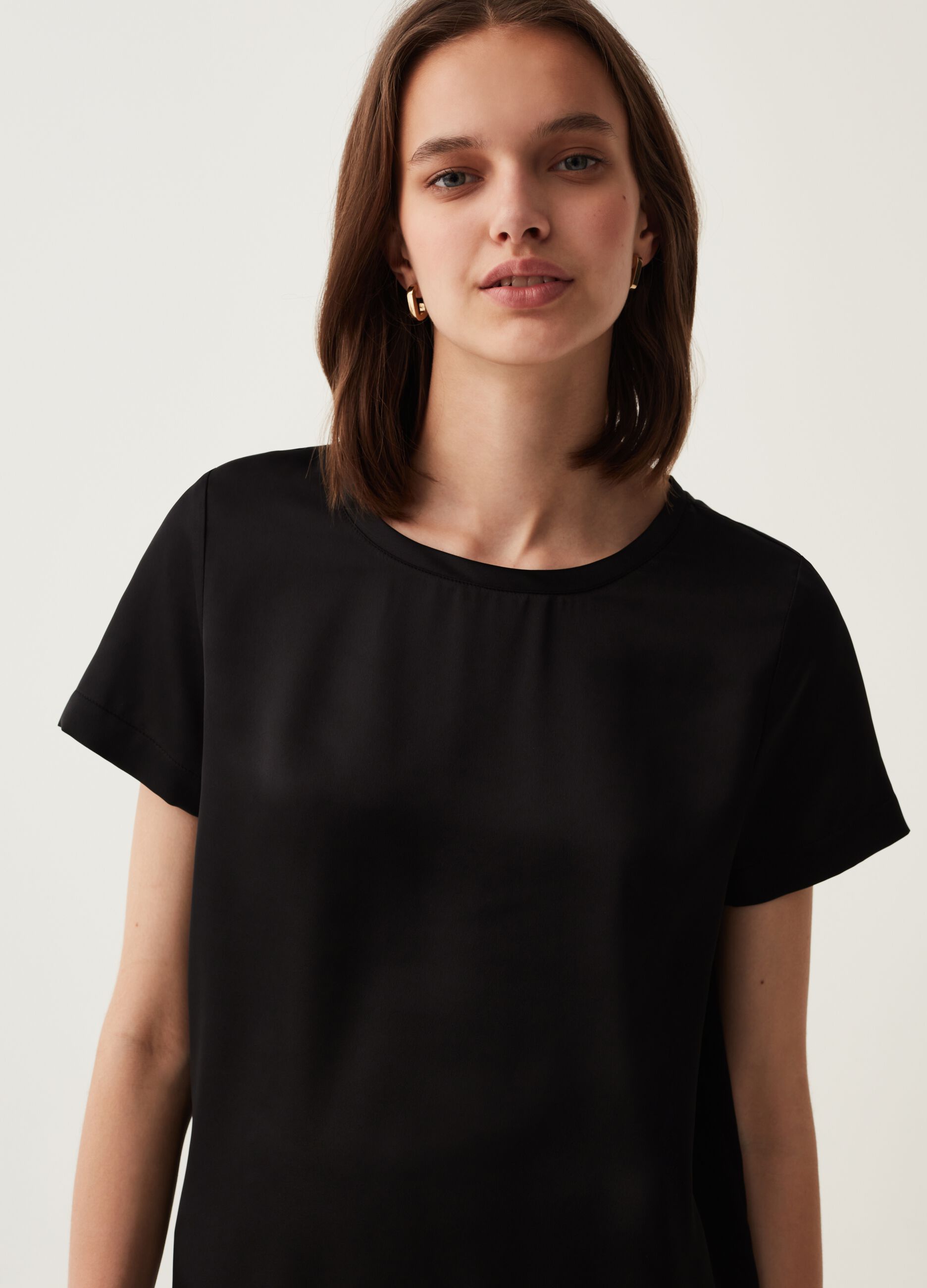 Satin blouse with short sleeves