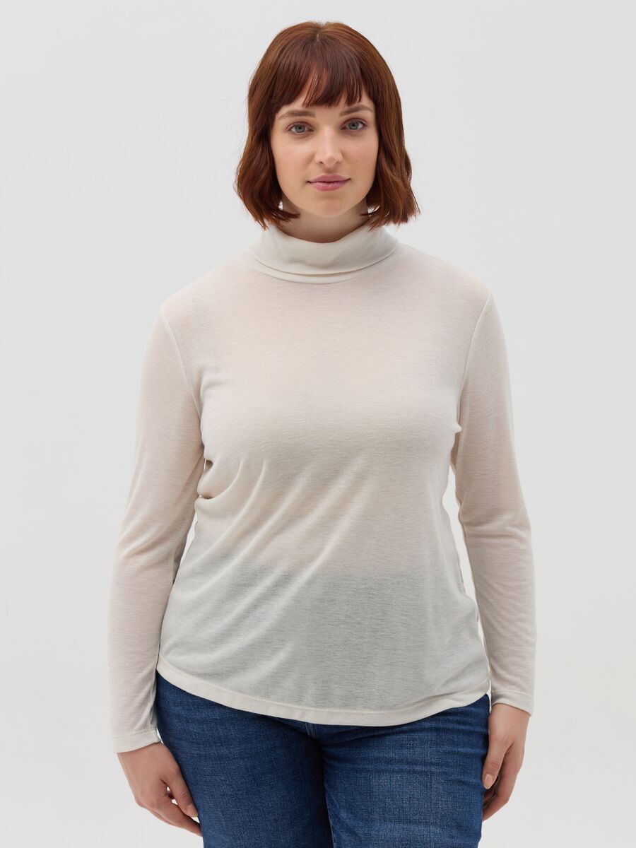 Curvy top with long sleeves and high neck_1