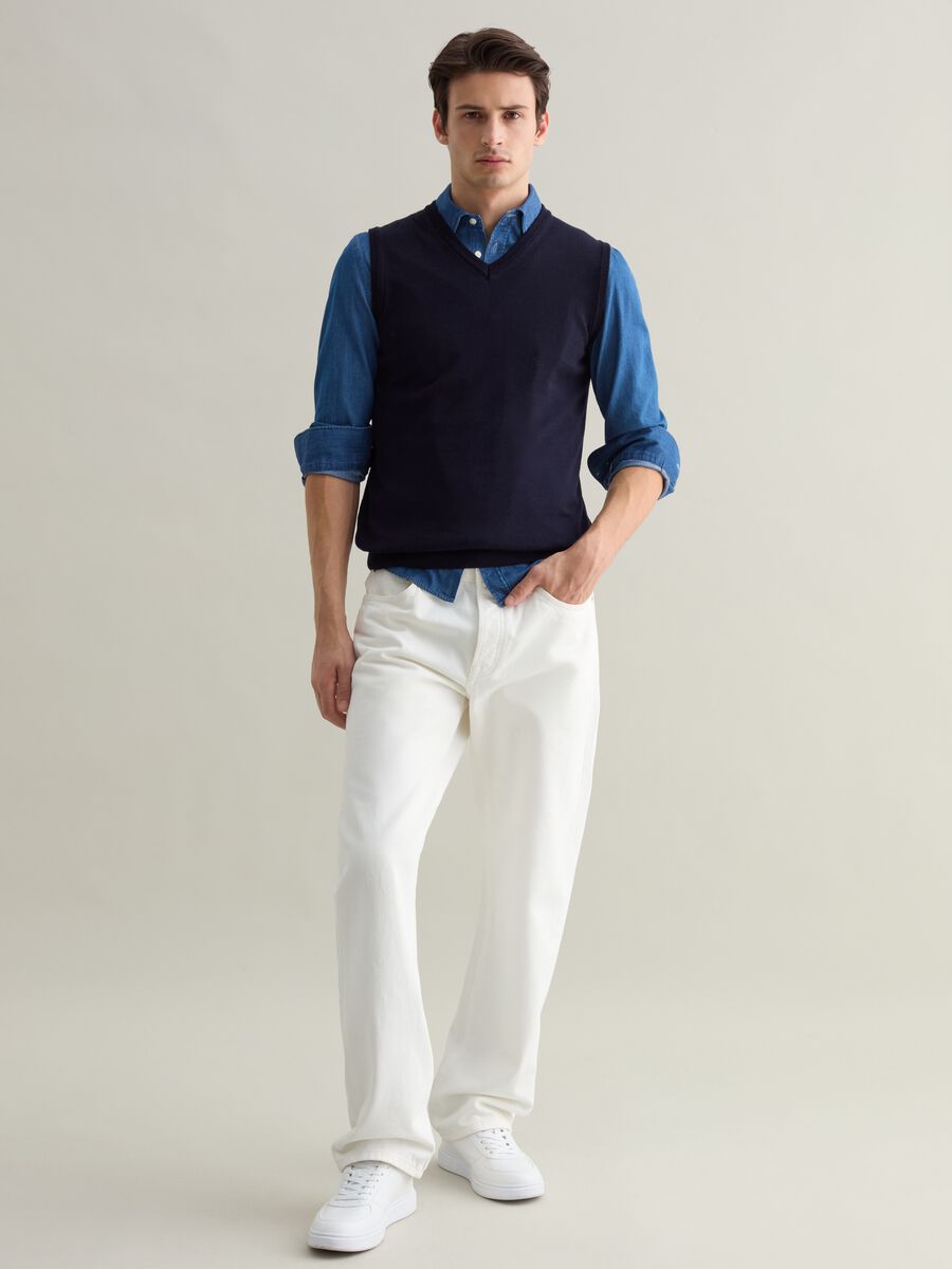 V-neck Merino wool waistcoat_0