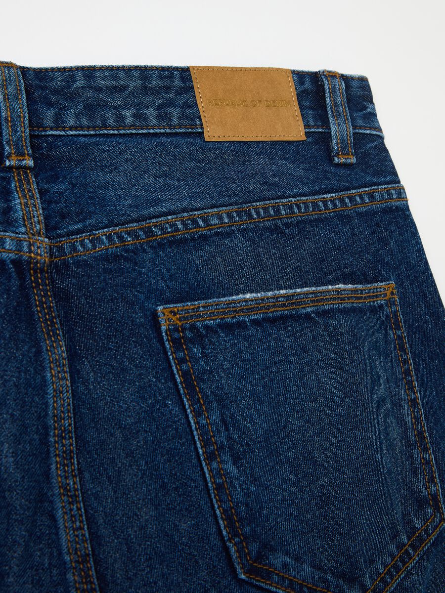 Regular-fit jeans with five pockets_5