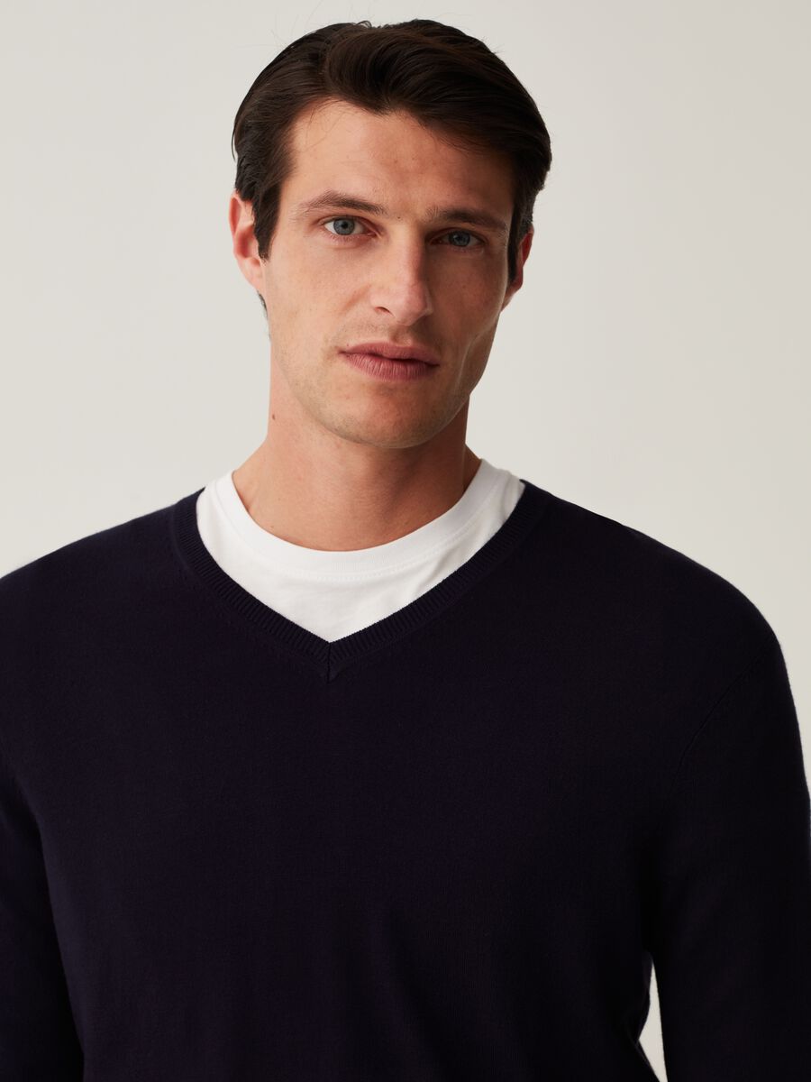 V-neck pullover_1