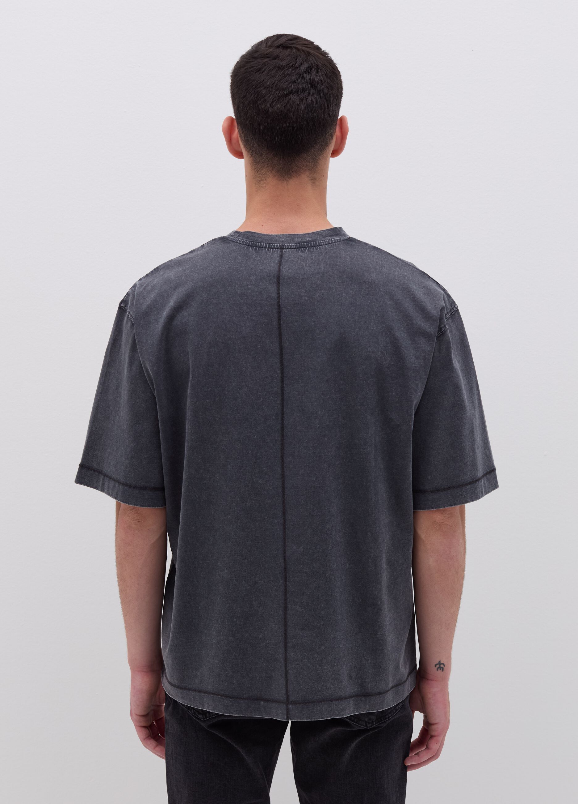 Cotton T-shirt with round neck