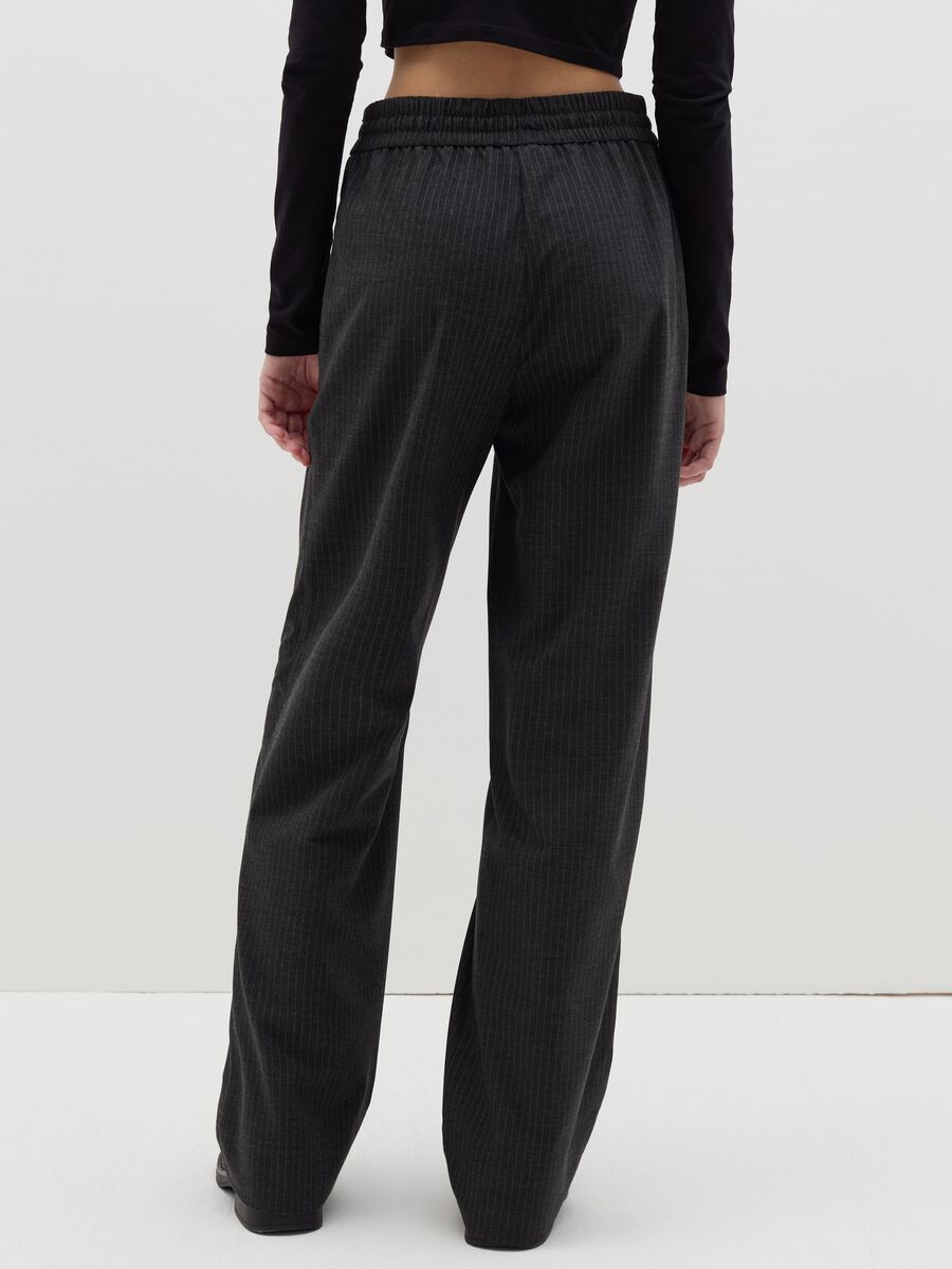 Relaxed-fit trousers with drawstring_3