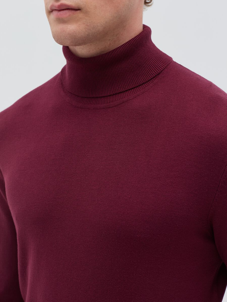 Pullover with high neck_3